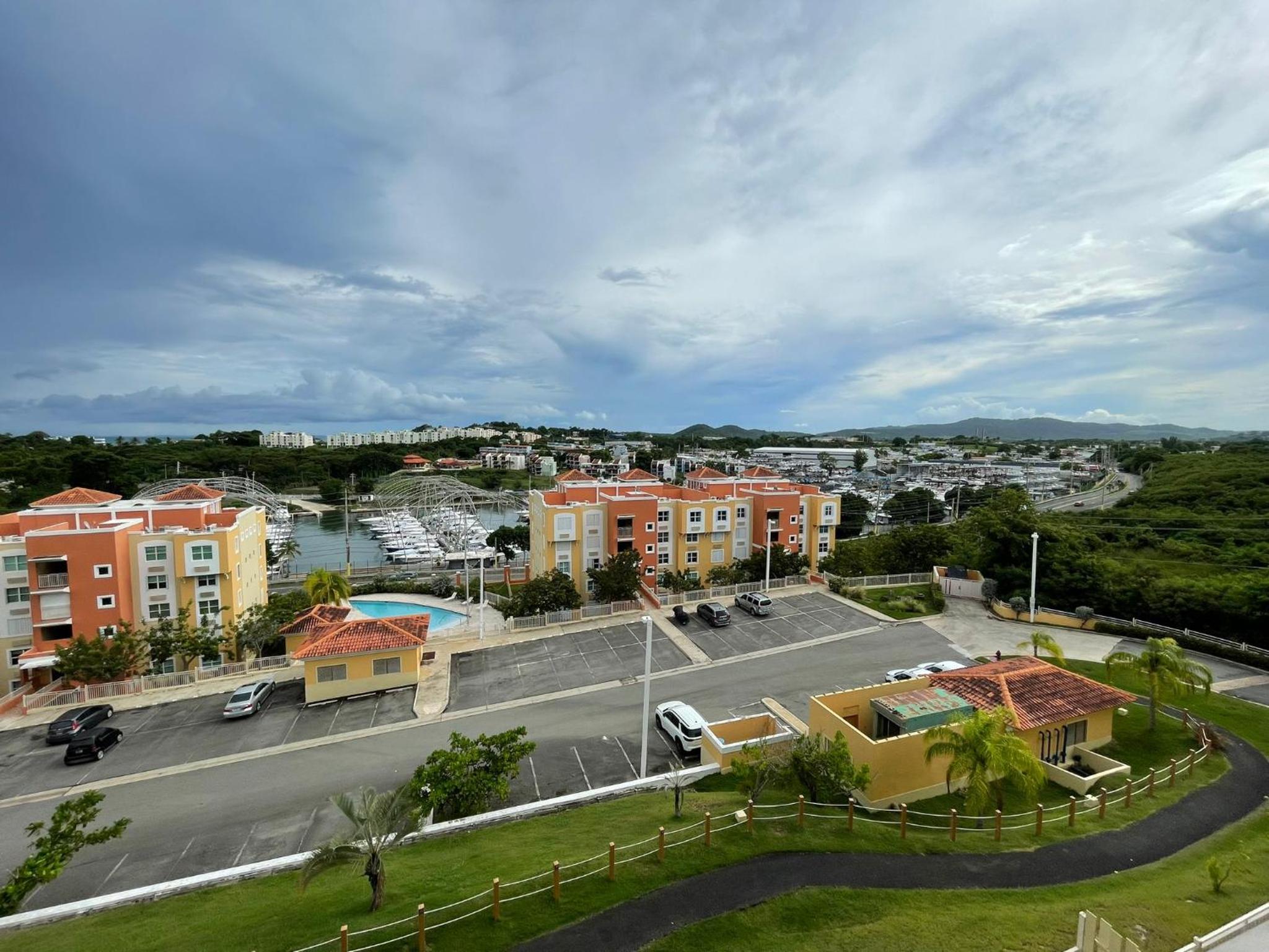 Ocean & Marina Views 3 Bedroom 2 Bathroom Luxury Condo view 5