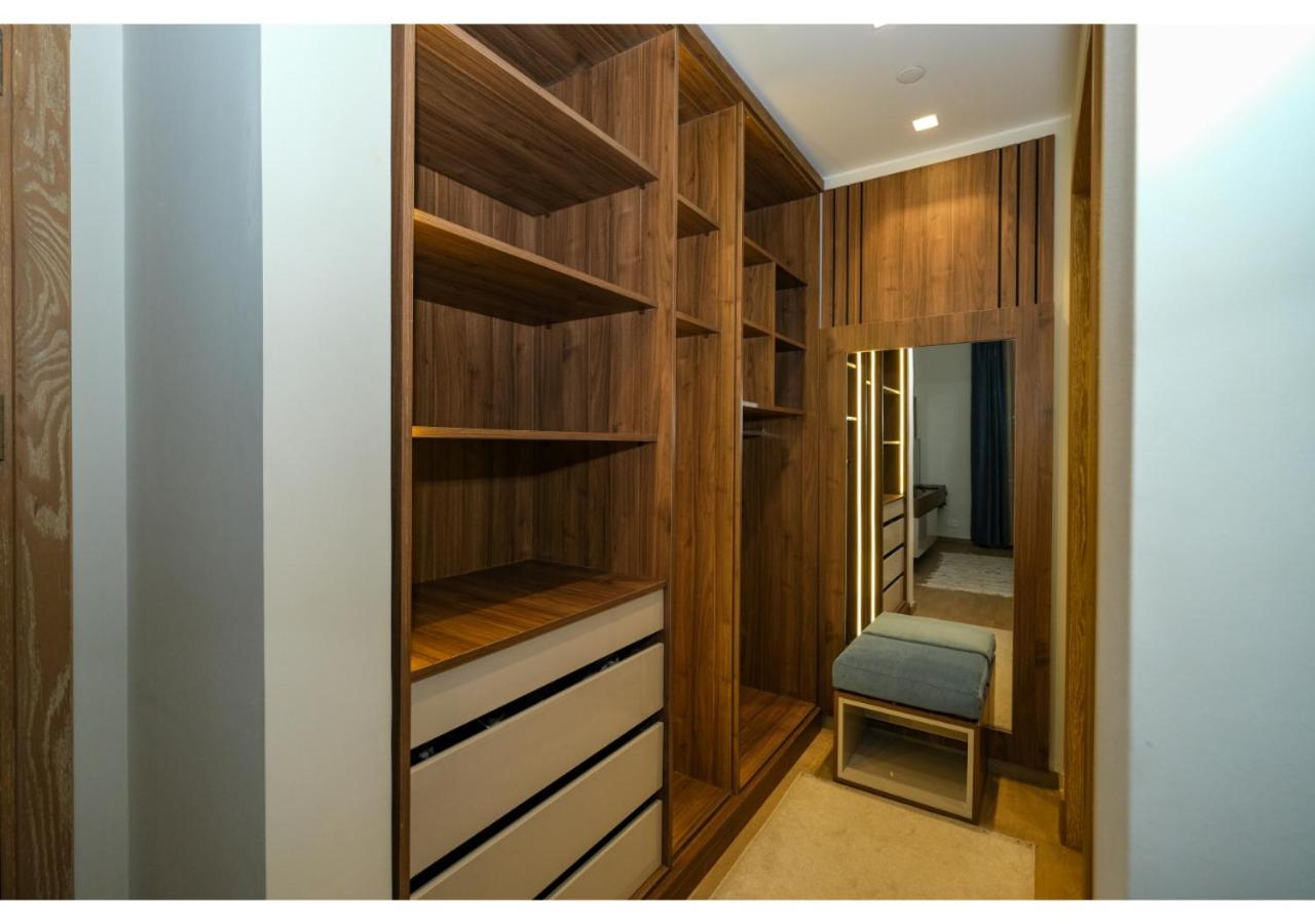 ELITE Premium Studio - Aeon Towers view 4
