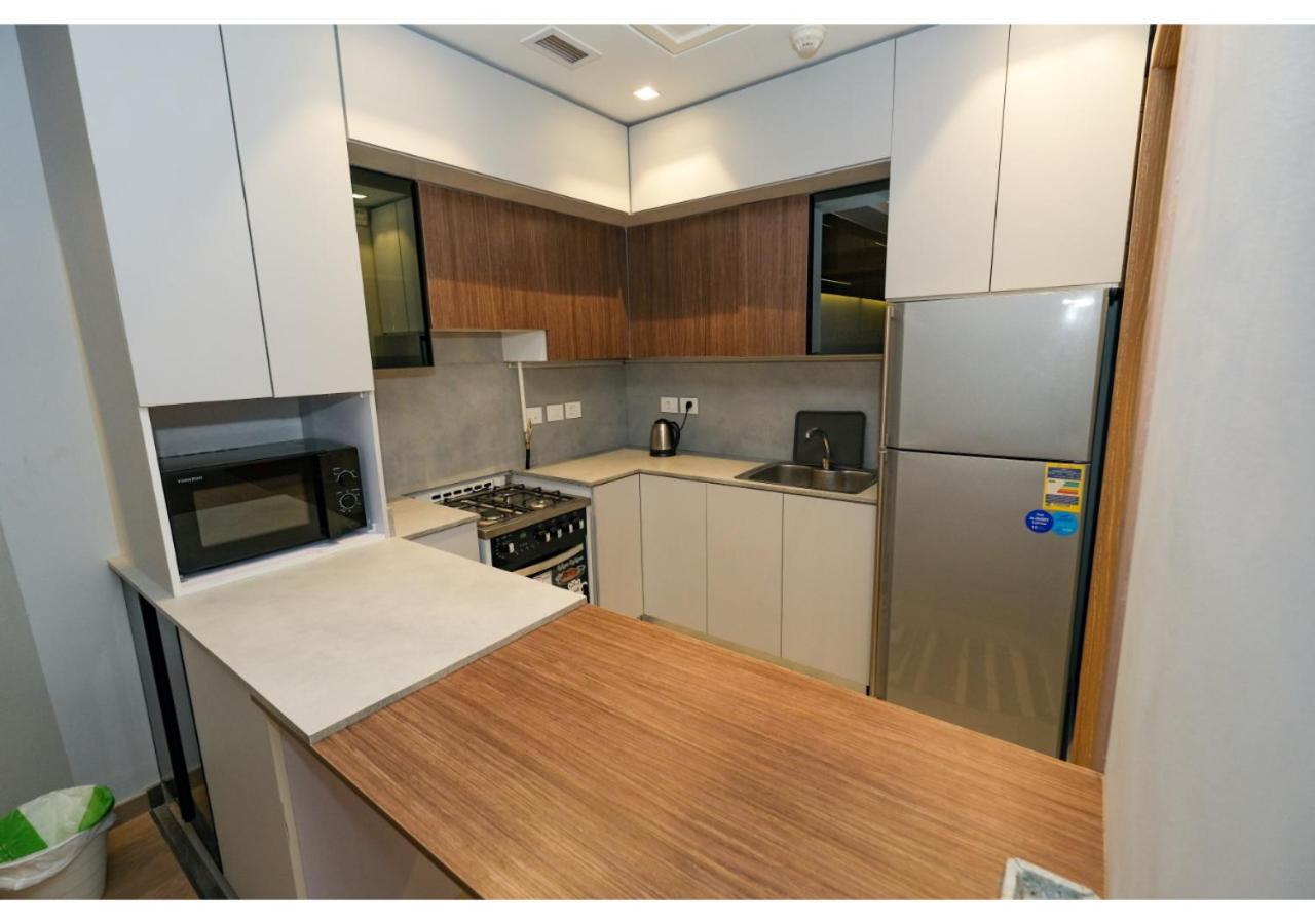ELITE Premium Studio - Aeon Towers view 2
