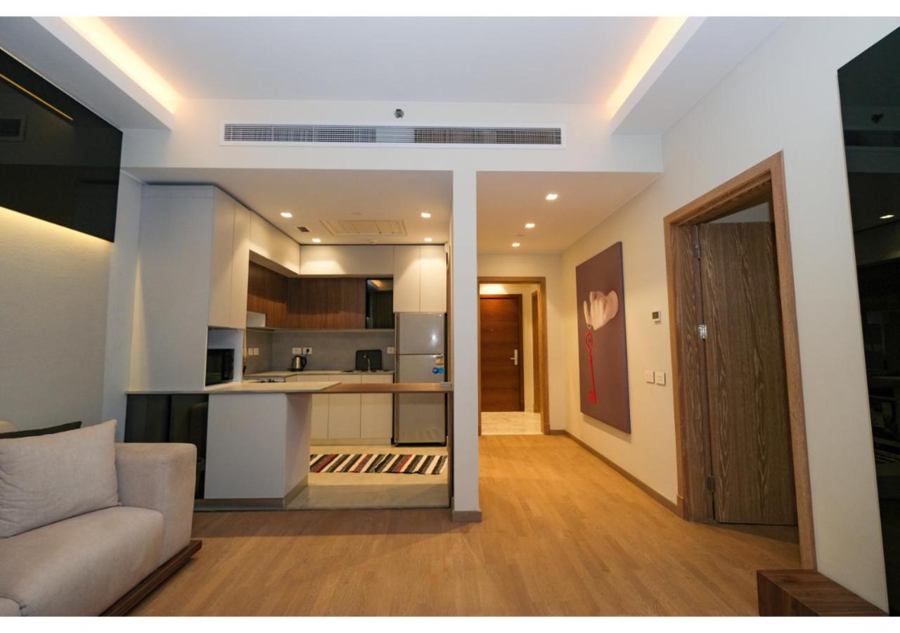 ELITE Premium Studio - Aeon Towers view 3