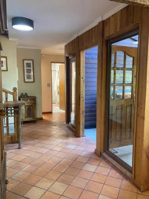 Molco, con piscina y acceso lago