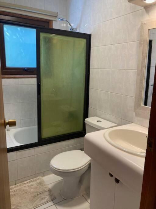 Molco, con piscina y acceso lago