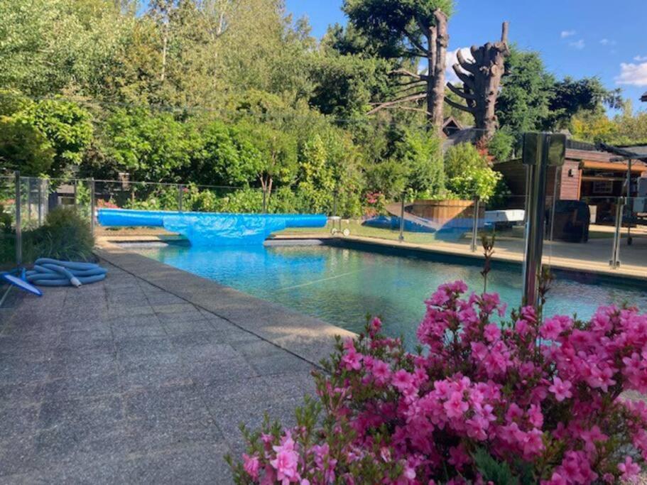 Molco, con piscina y acceso lago