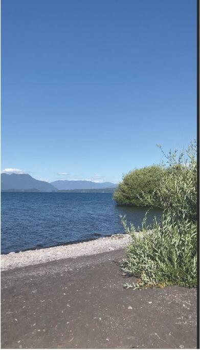 Molco, con piscina y acceso lago