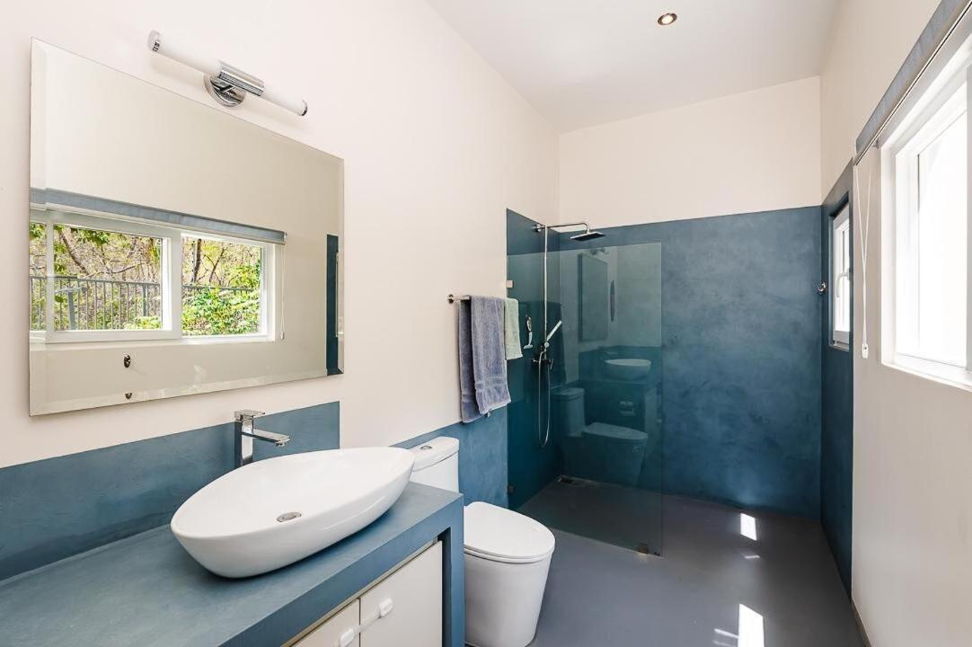 8min Walk to Beach, Pool Villa, 24-7 Concierge