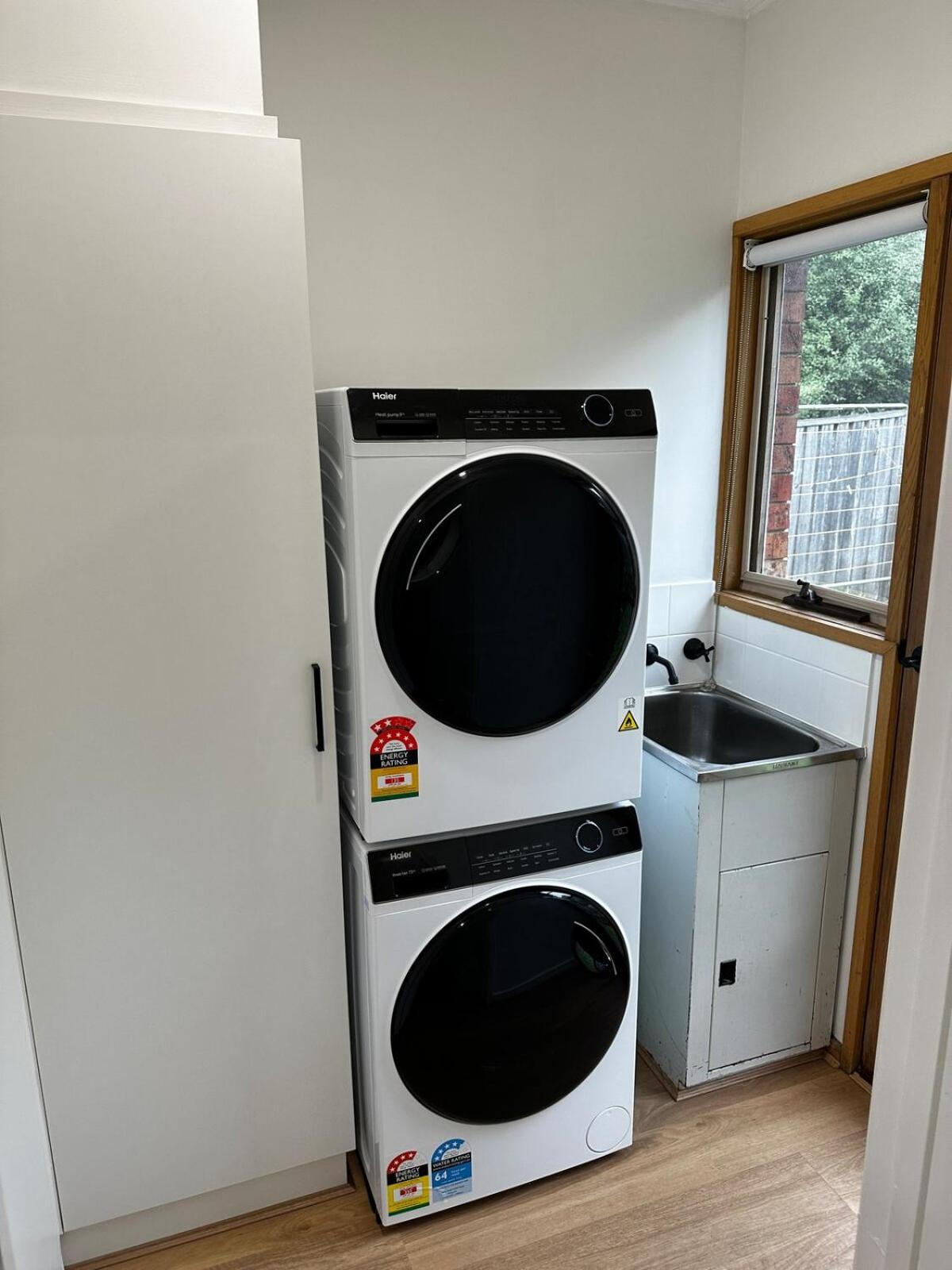 Cozy Newtown 2 bedroom unit