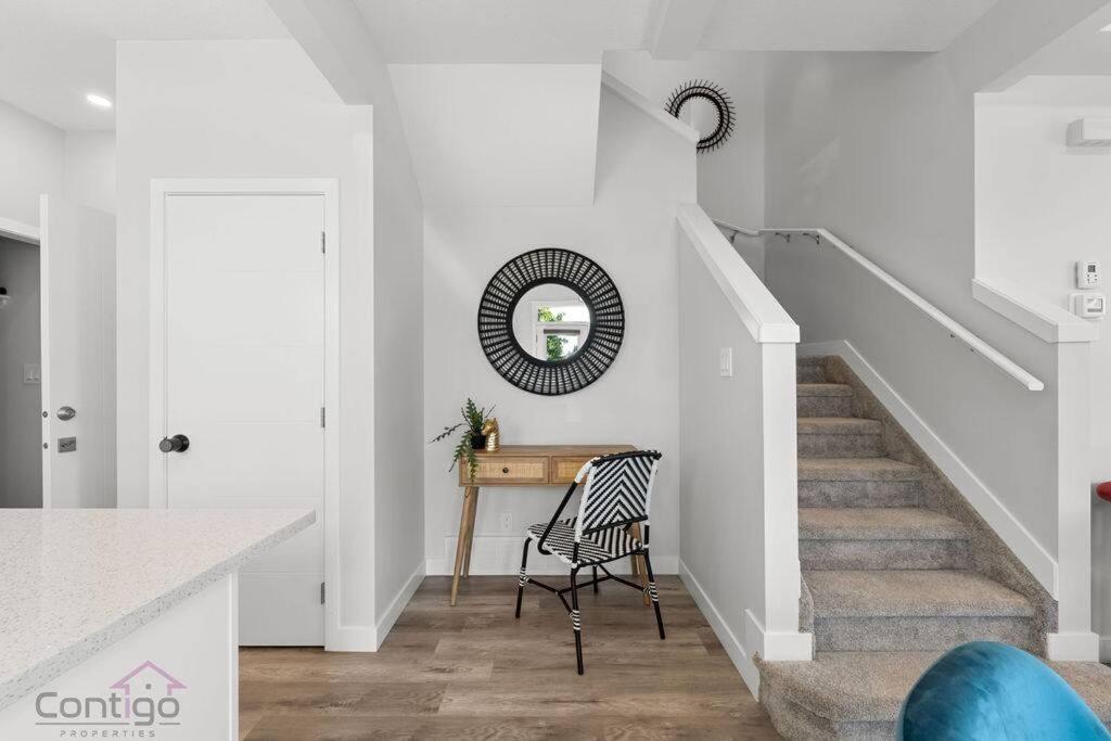 Urban Jungle Getaway, AirCon, 10min to DT & WEM!