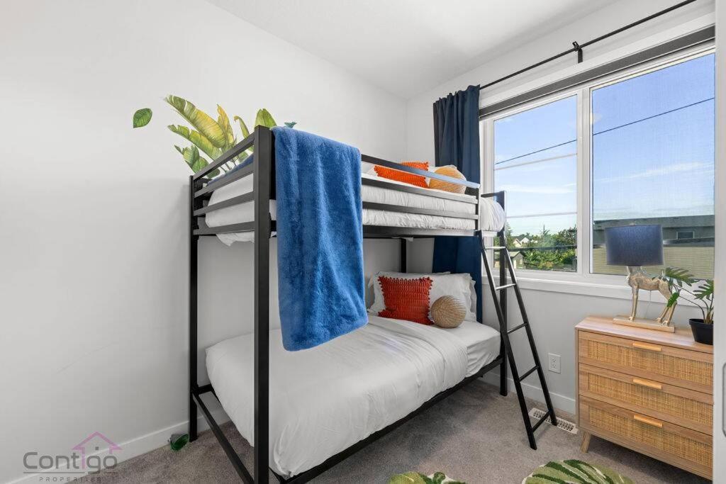 Urban Jungle Getaway, AirCon, 10min to DT & WEM!