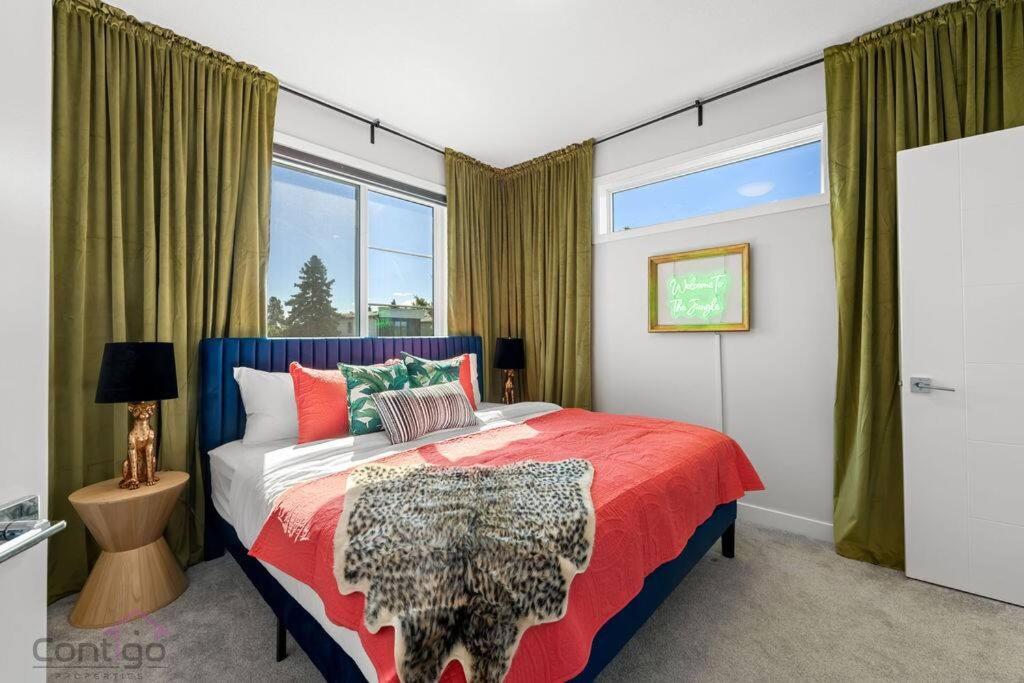 Urban Jungle Getaway, AirCon, 10min to DT & WEM!