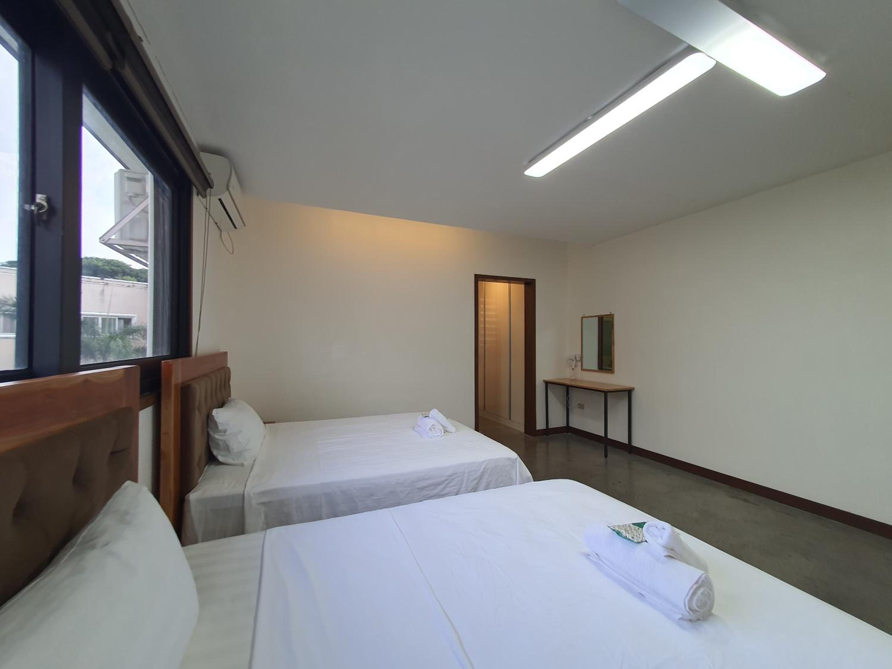 Koregon Pool Villas view 2