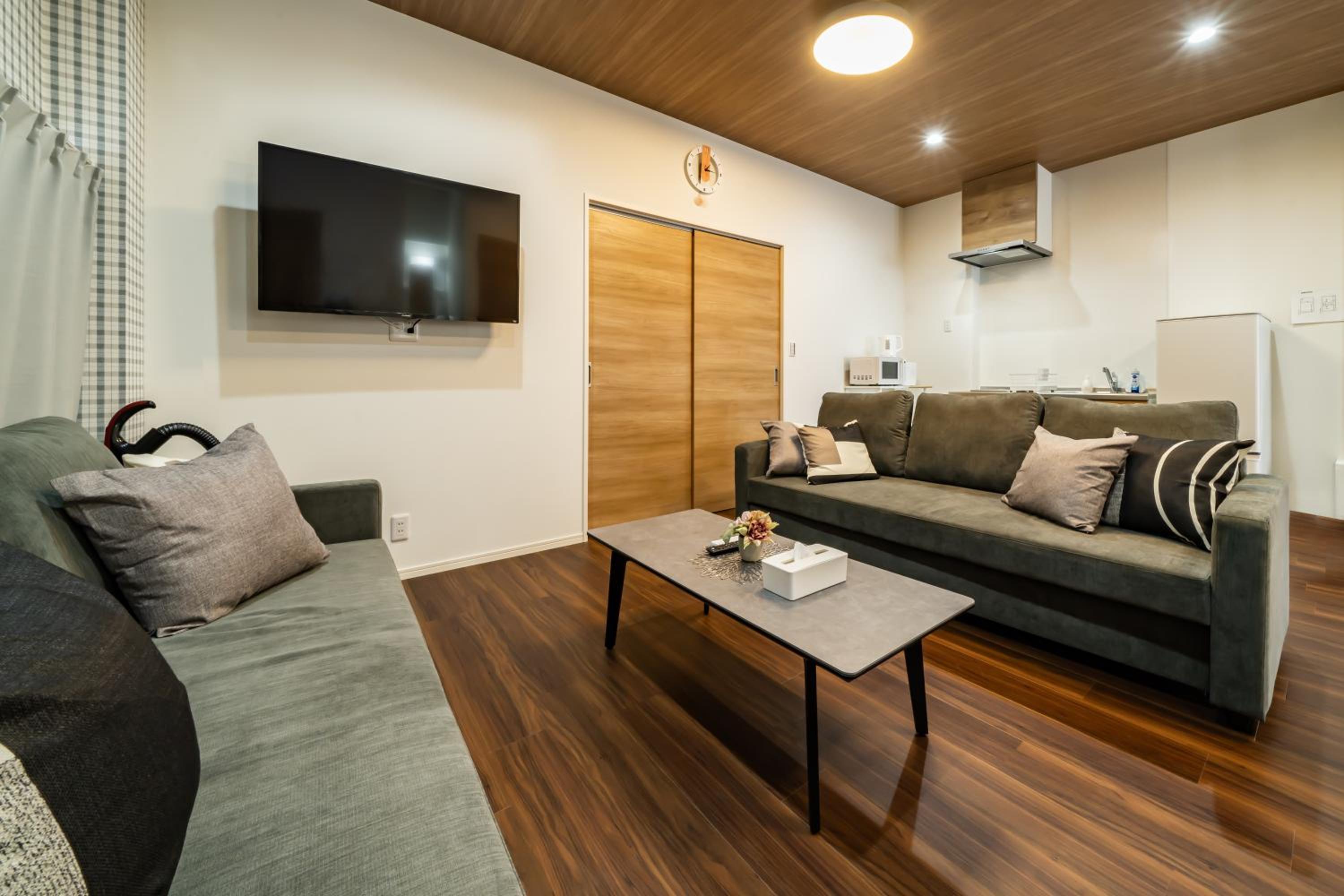 98, Higashi-tateishi A 1st floor of the apartment, 東立石A 1F