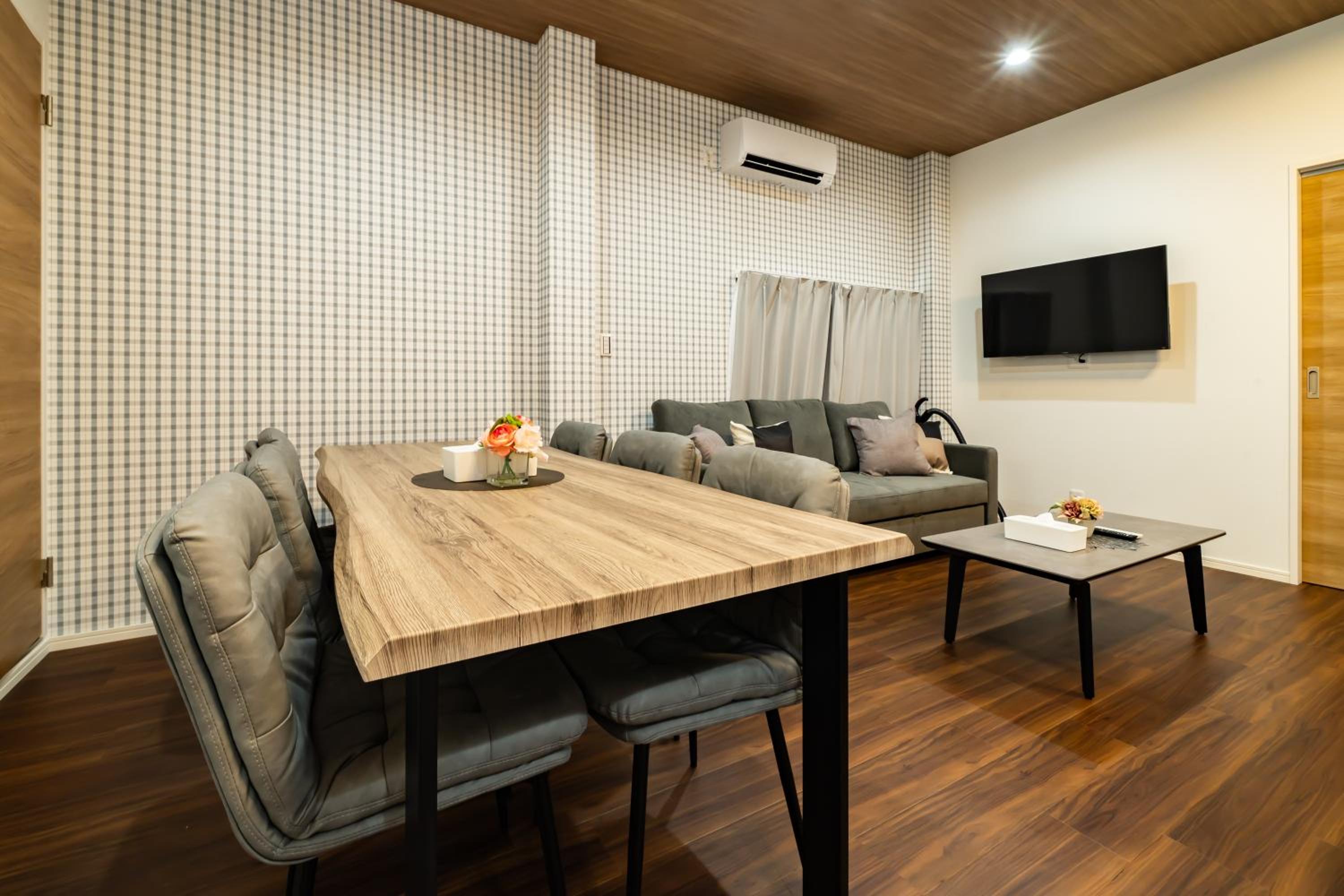 98, Higashi-tateishi A 1st floor of the apartment, 東立石A 1F