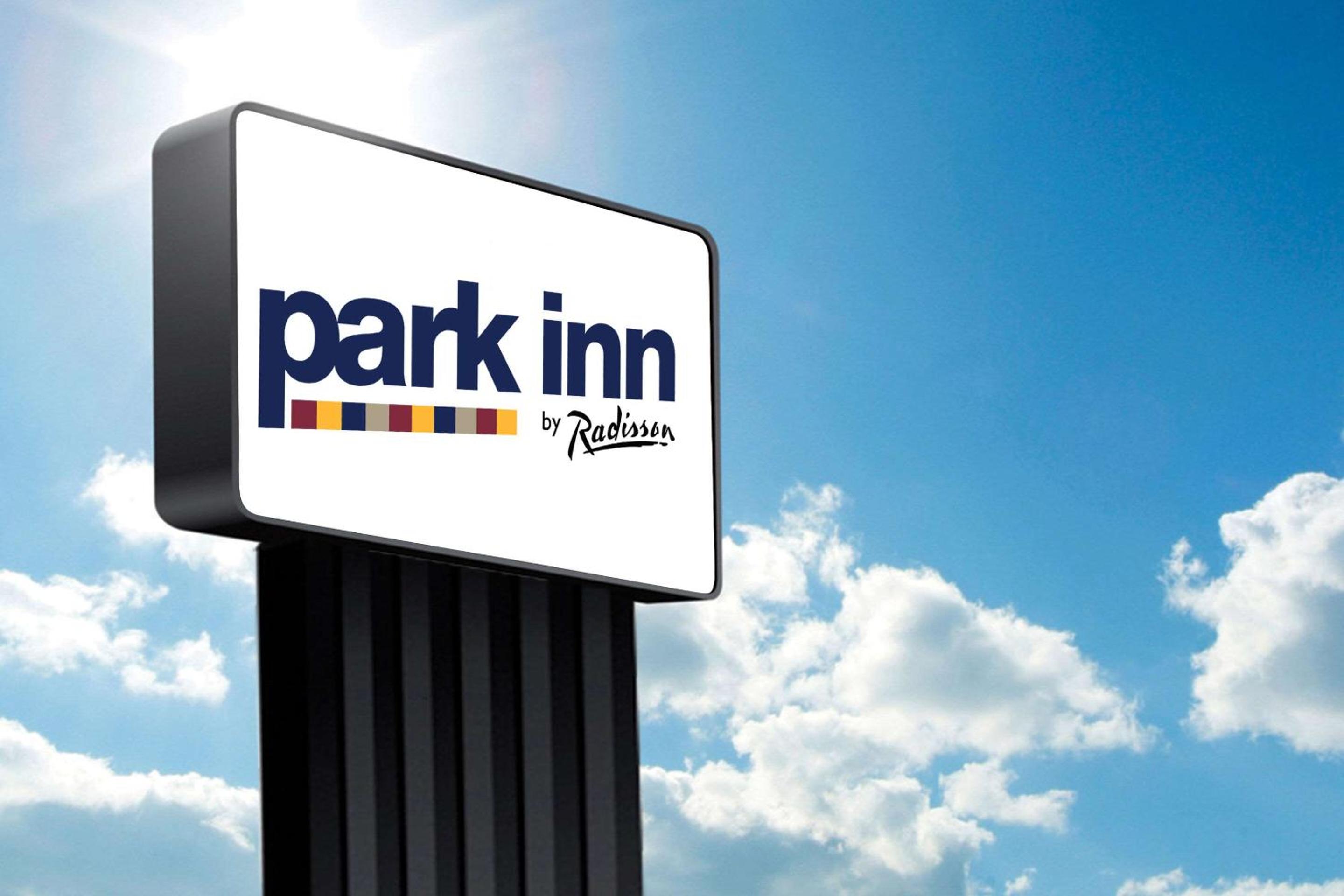 Petaluma Vacations - Park Inn by Radisson, Petaluma - Property Image 2