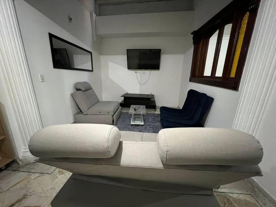 exclusivo apartamento laureles 102
