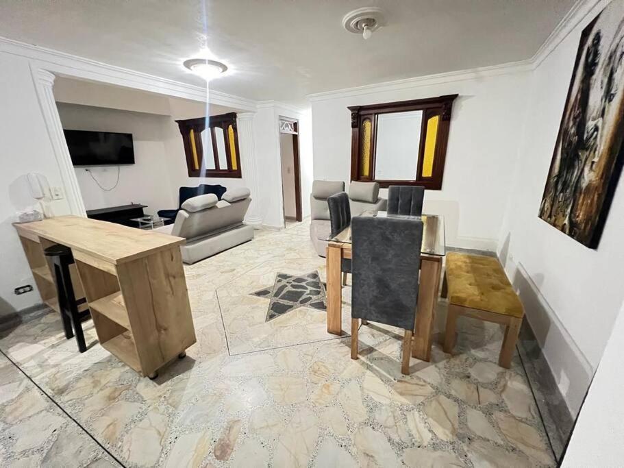 exclusivo apartamento laureles 102