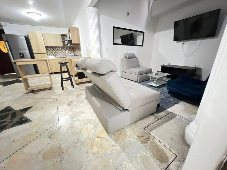 exclusivo apartamento laureles 102