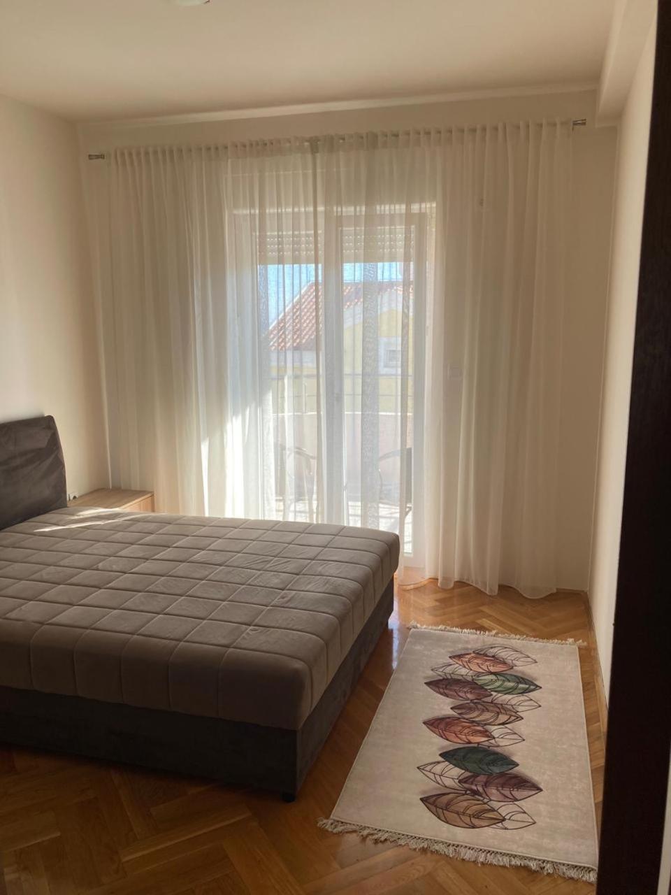 Apartmani Otaš