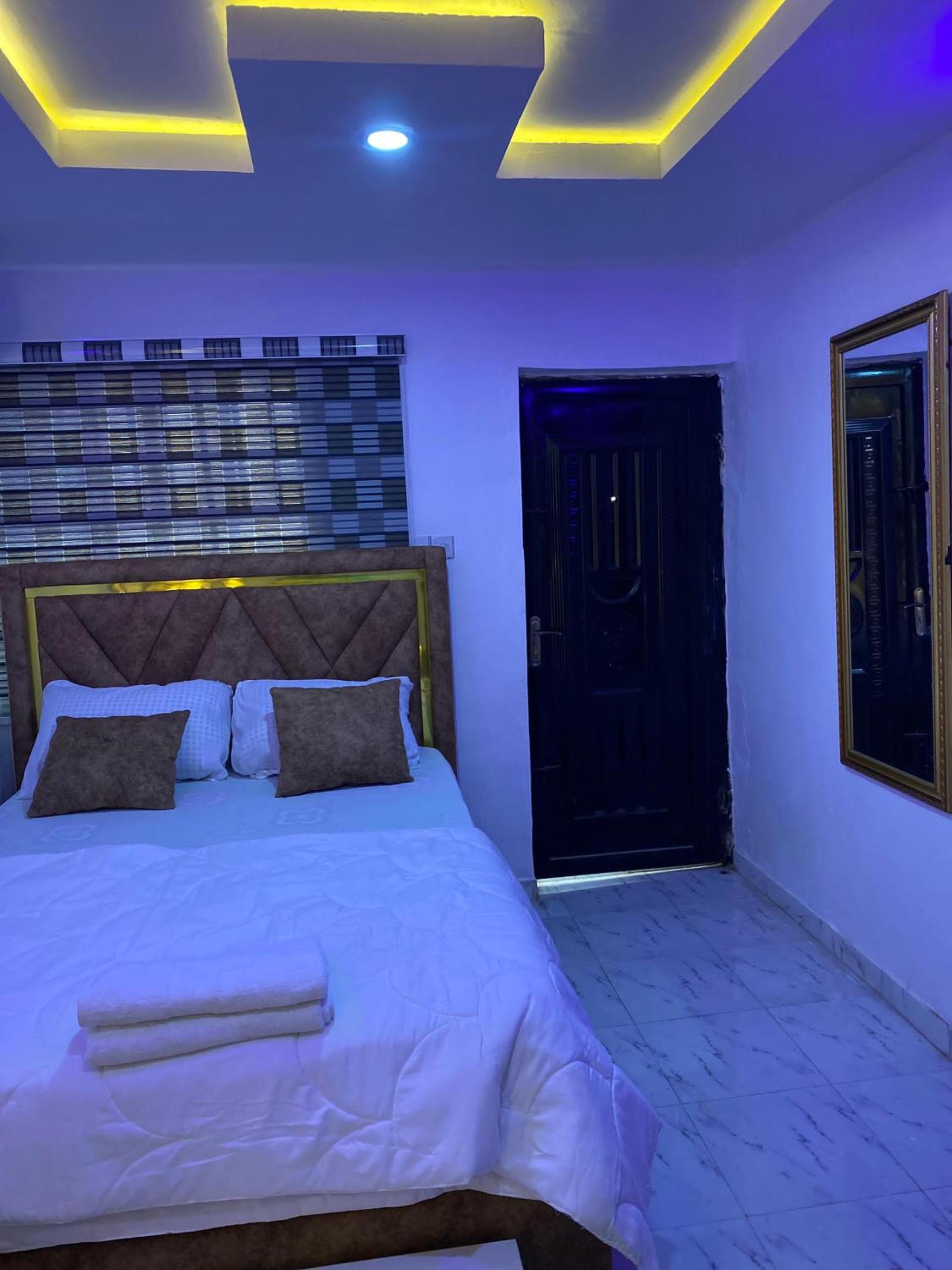 Cee&Tee SM ABK 1BEDROOM -247Electricity - Solar Inverter AC in bedroom view 5