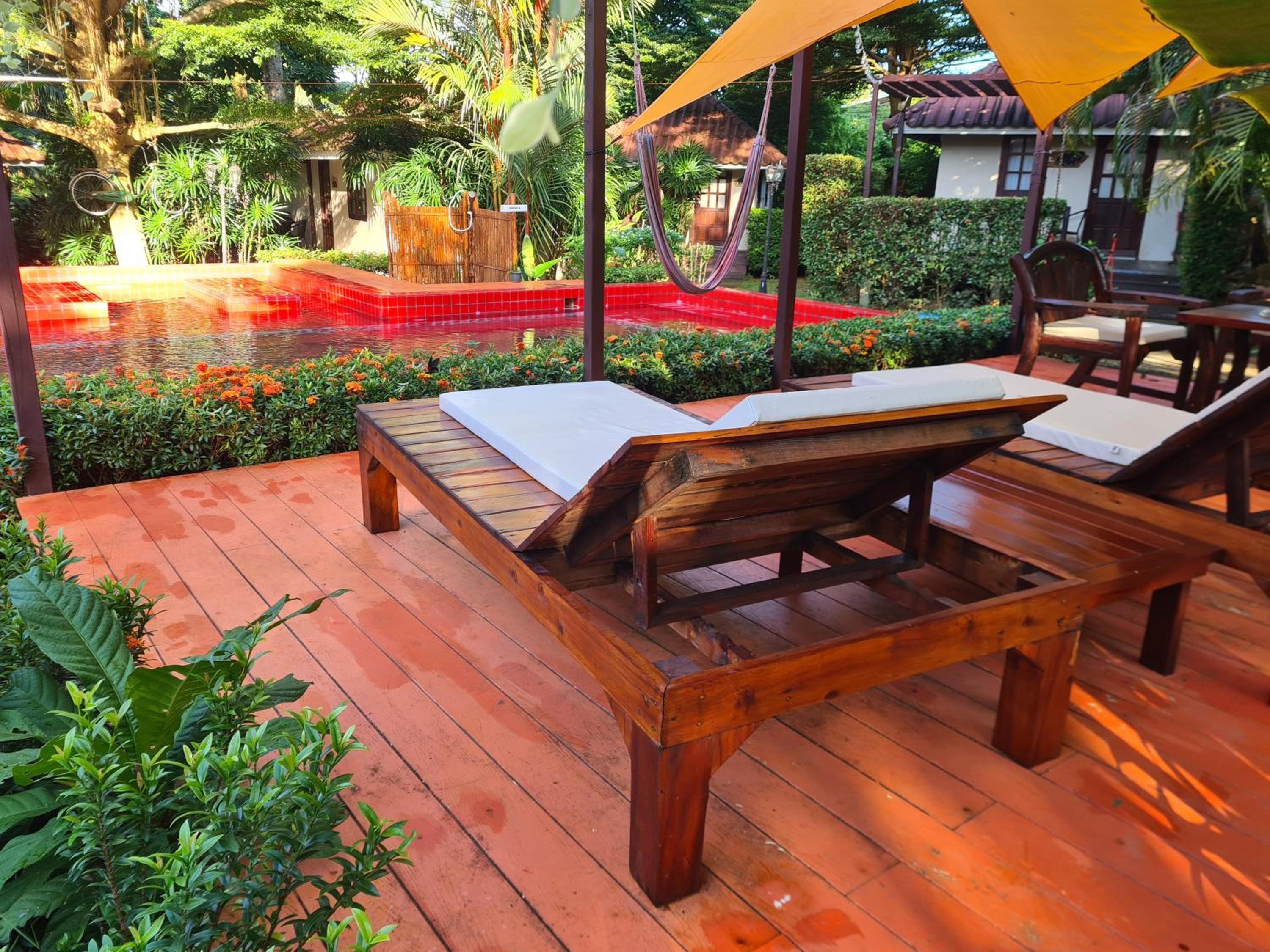 Red Moon Hideaway