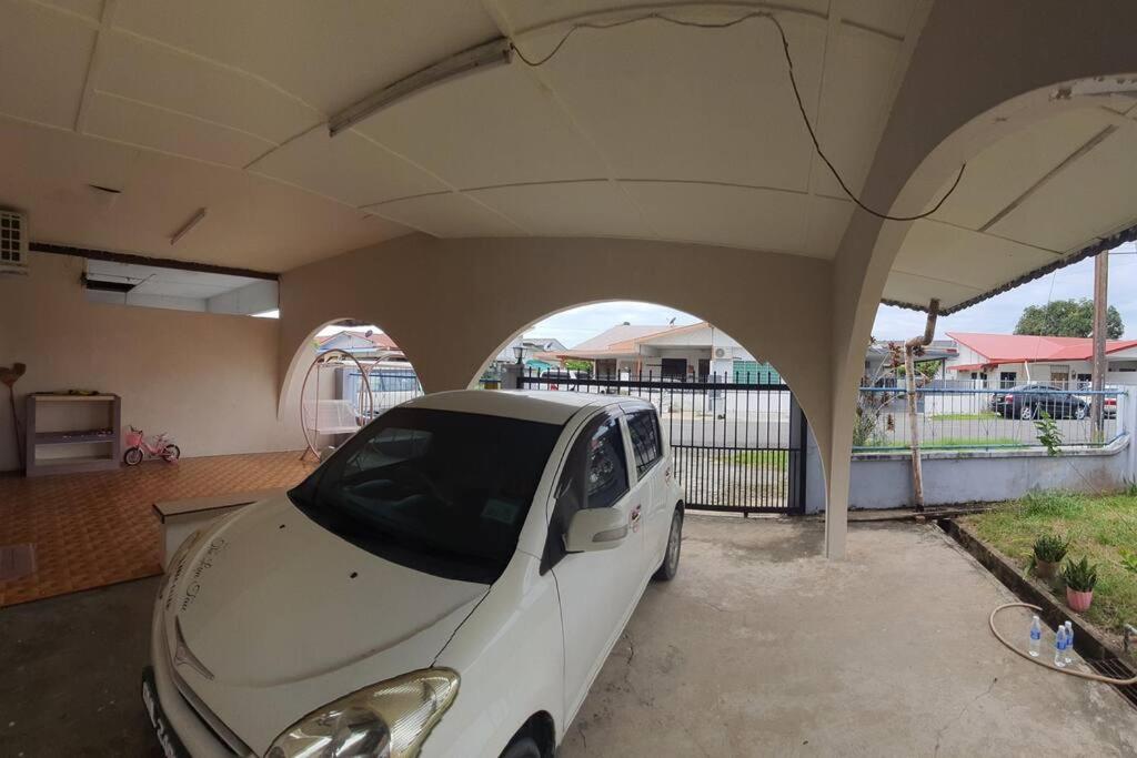 Riam Homestay Happy Garden Miri photo 4