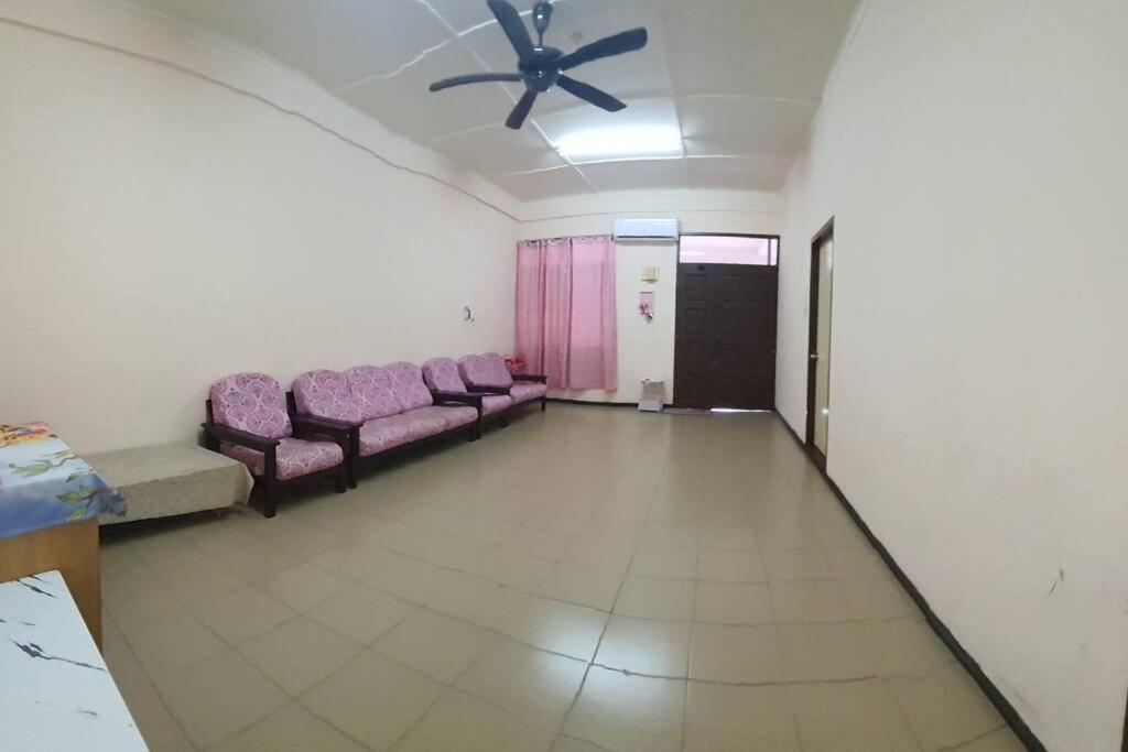 Riam Homestay Happy Garden Miri photo 7