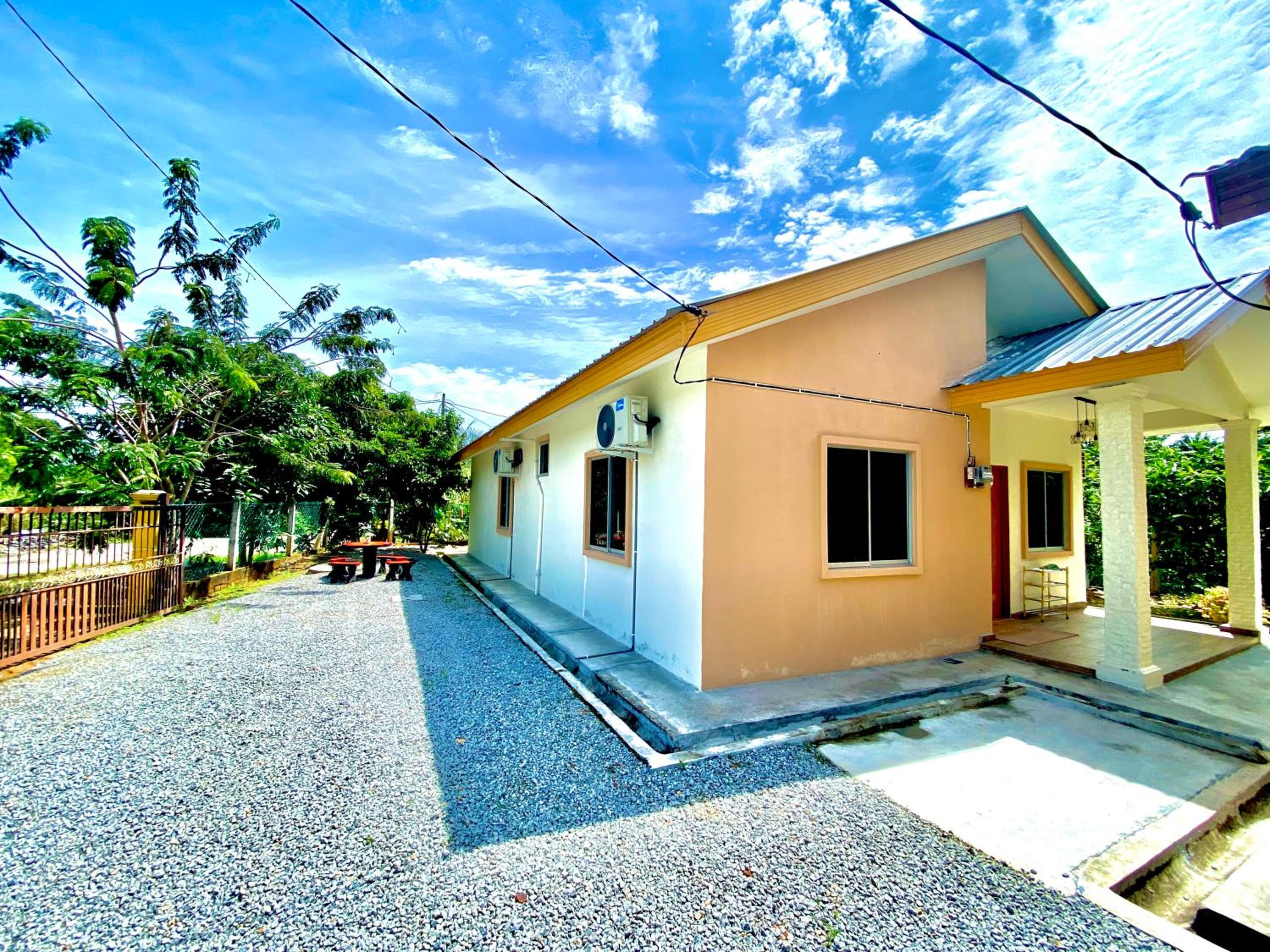Raees Homestay