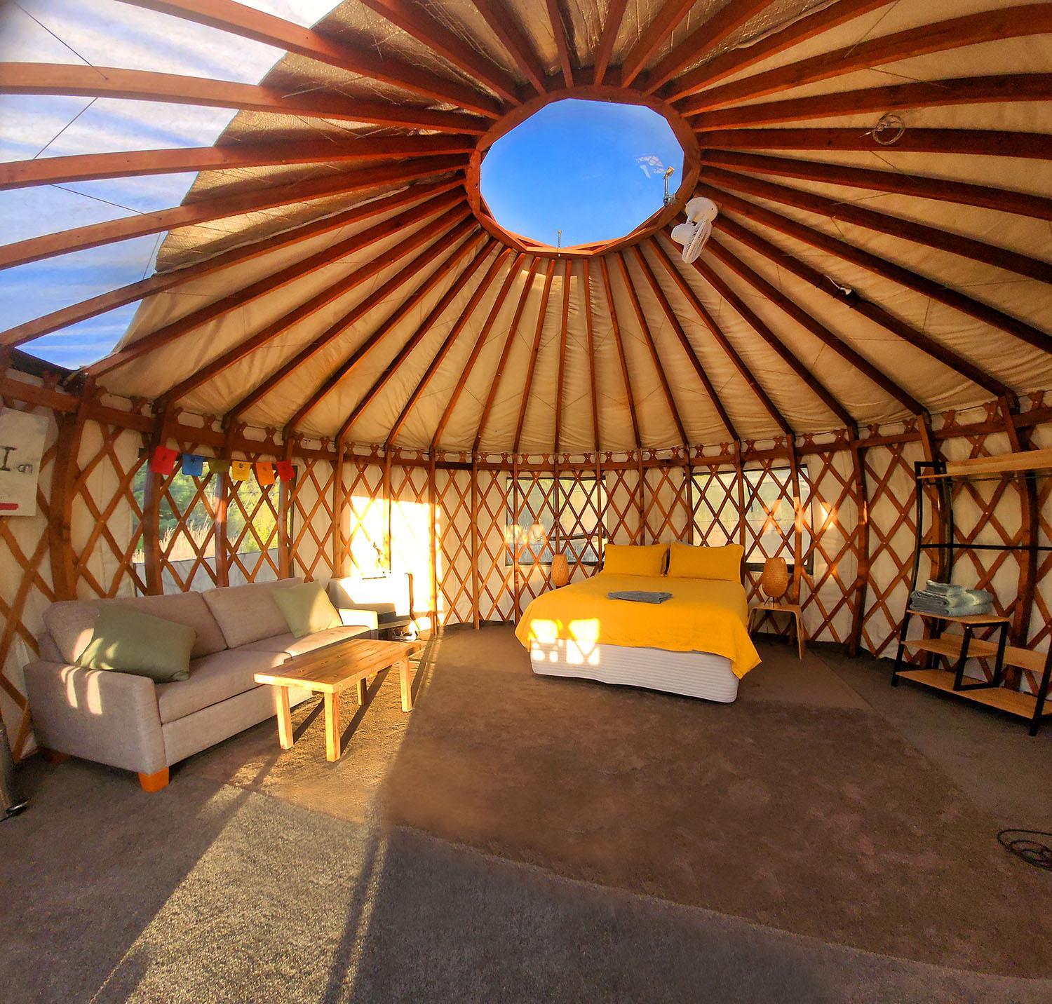 Mountain Yurt, Stunning Views, Near Wanaka view 2