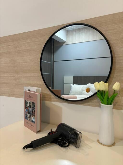 Mount Austin #Akademik Suite Modern Style 1-3Pax