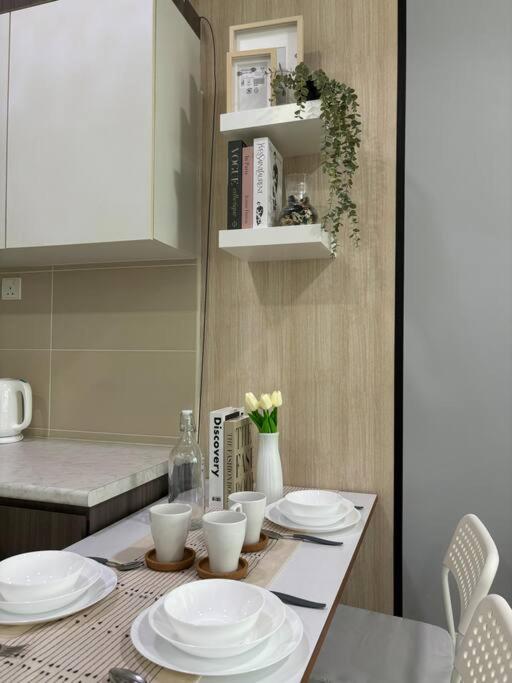 Mount Austin #Akademik Suite Modern Style 1-3Pax