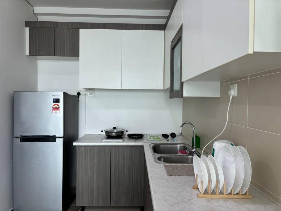 Mount Austin #Akademik Suite Modern Style 1-3Pax