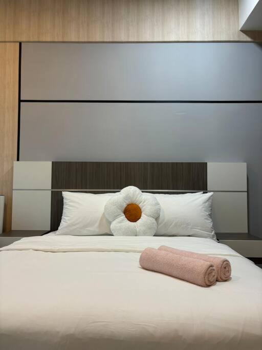 Mount Austin #Akademik Suite Modern Style 1-3Pax