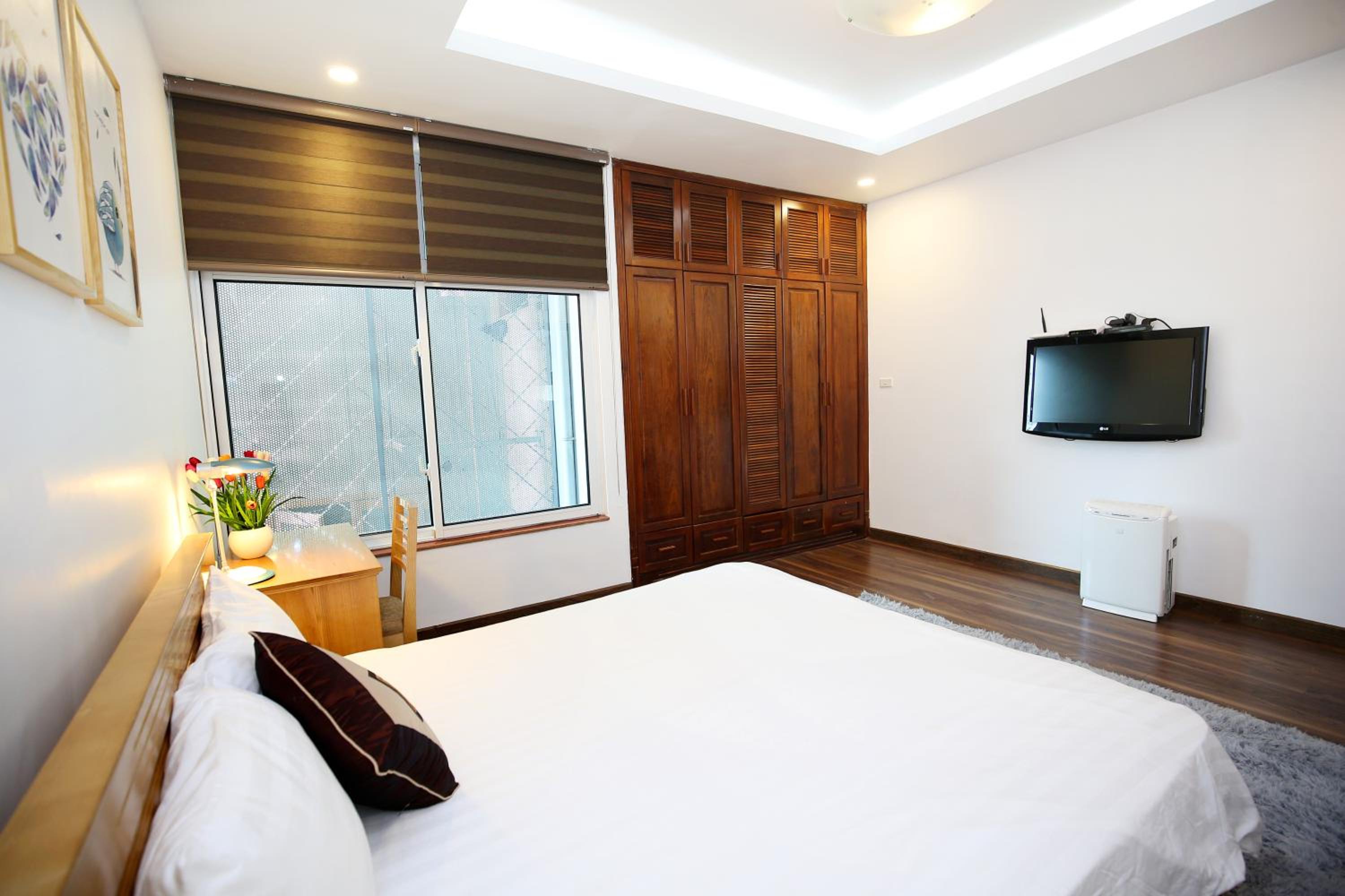 Sumitomo 3 Apartment for Japanese at 535 Kim Ma