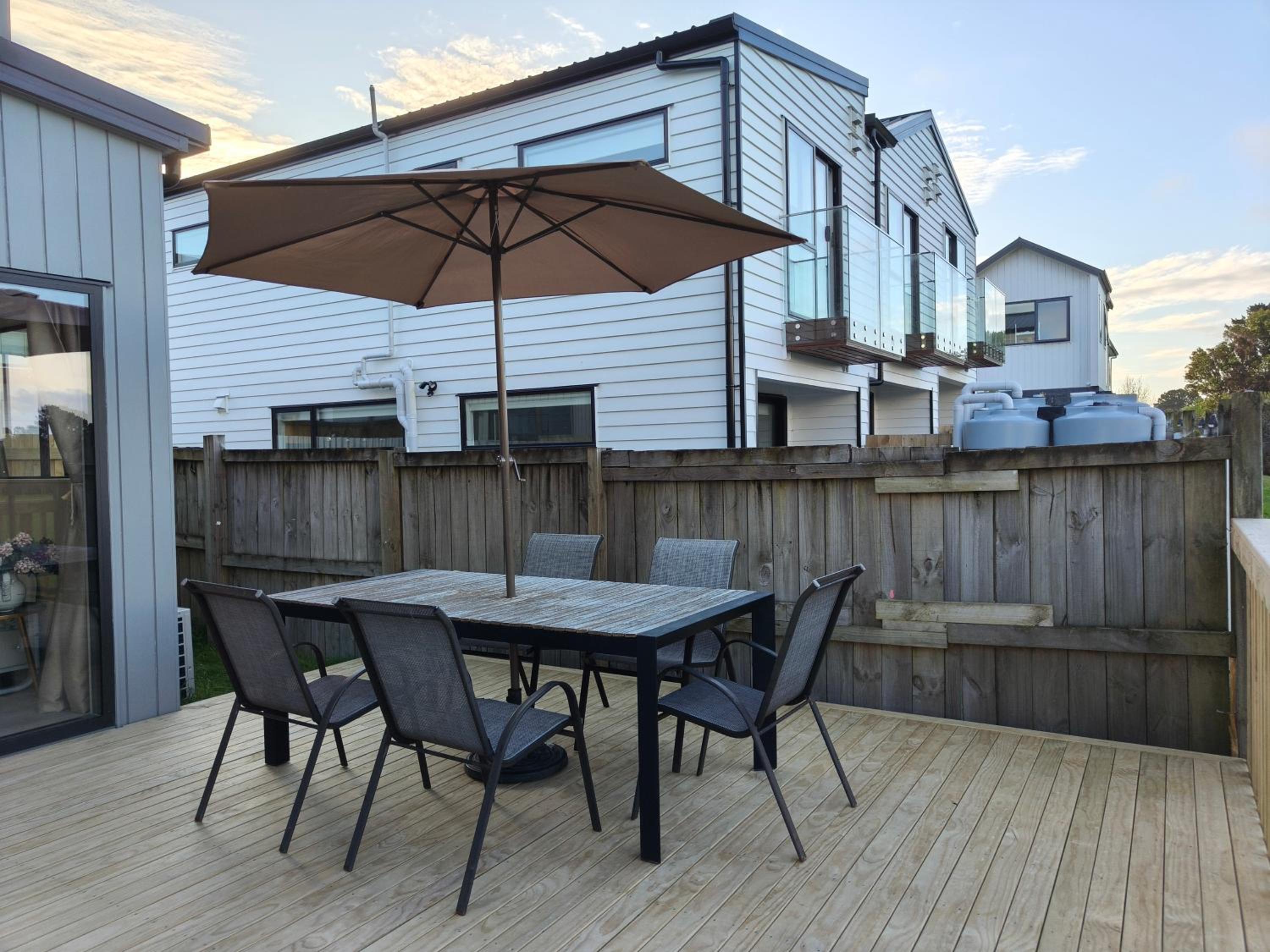 Stylish Family Parkside Escape near Westgate view 5