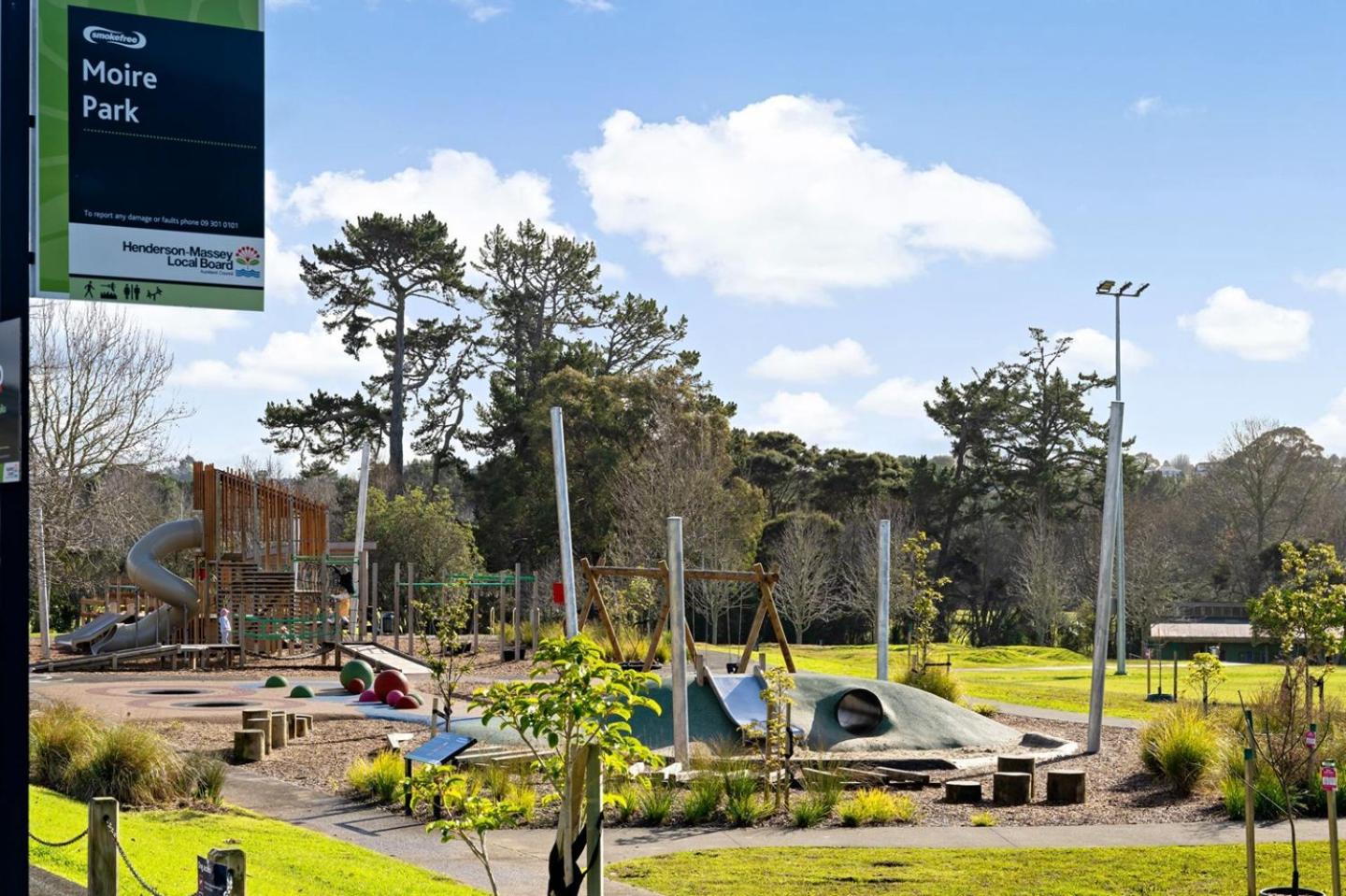 Stylish Family Parkside Escape near Westgate view 4