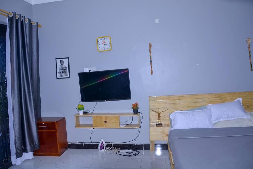 It's a studio room apartment