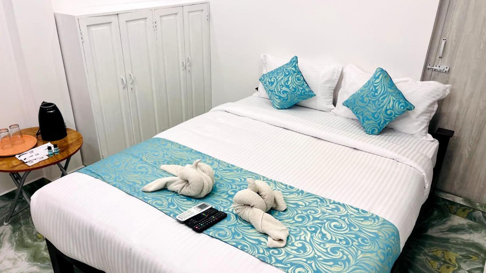 THE EDEN VILLA near Eden Beach view 5