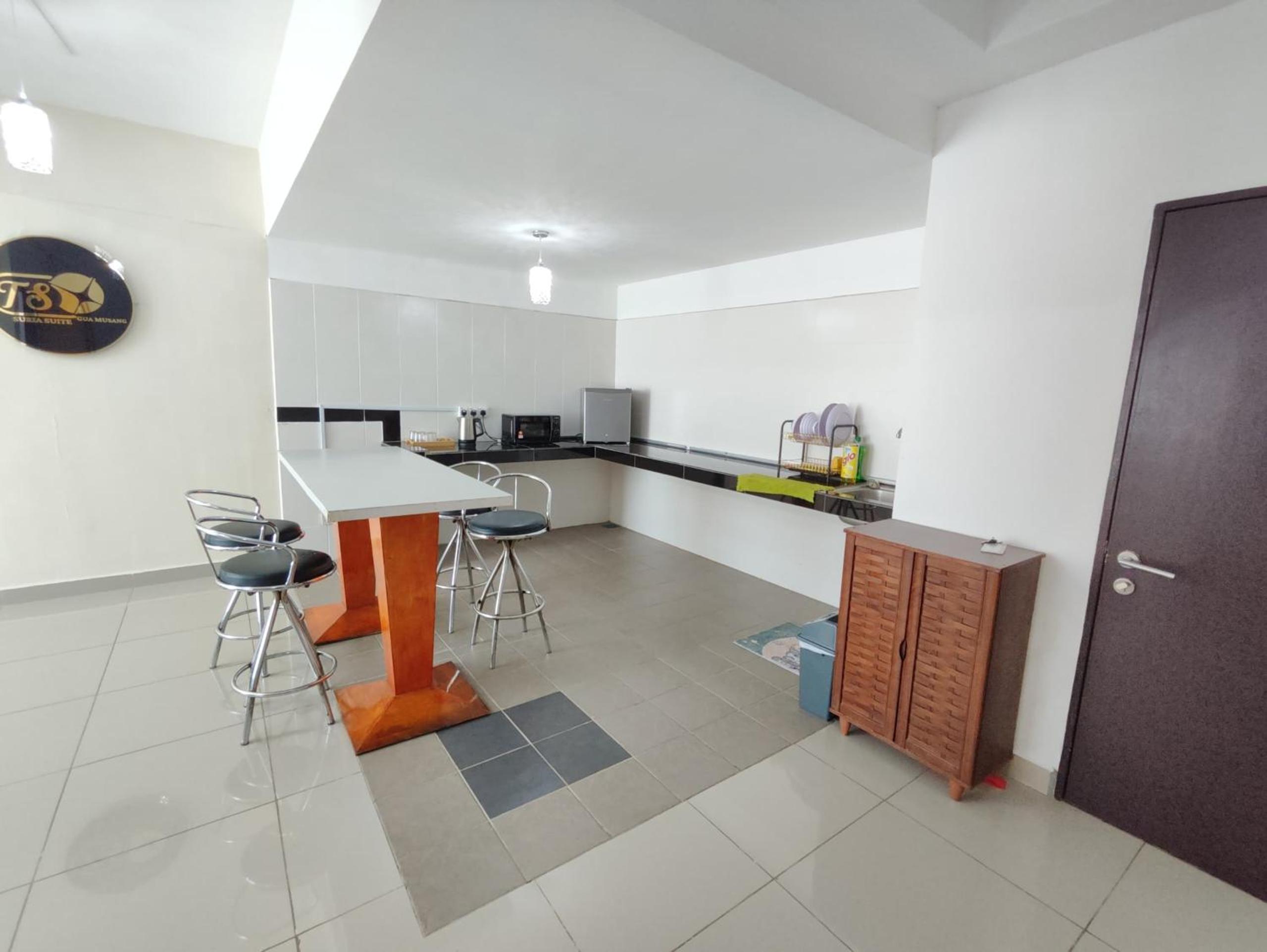Homestay TS Suria Suite with swimming pool at Hotel Mutiara photo 4