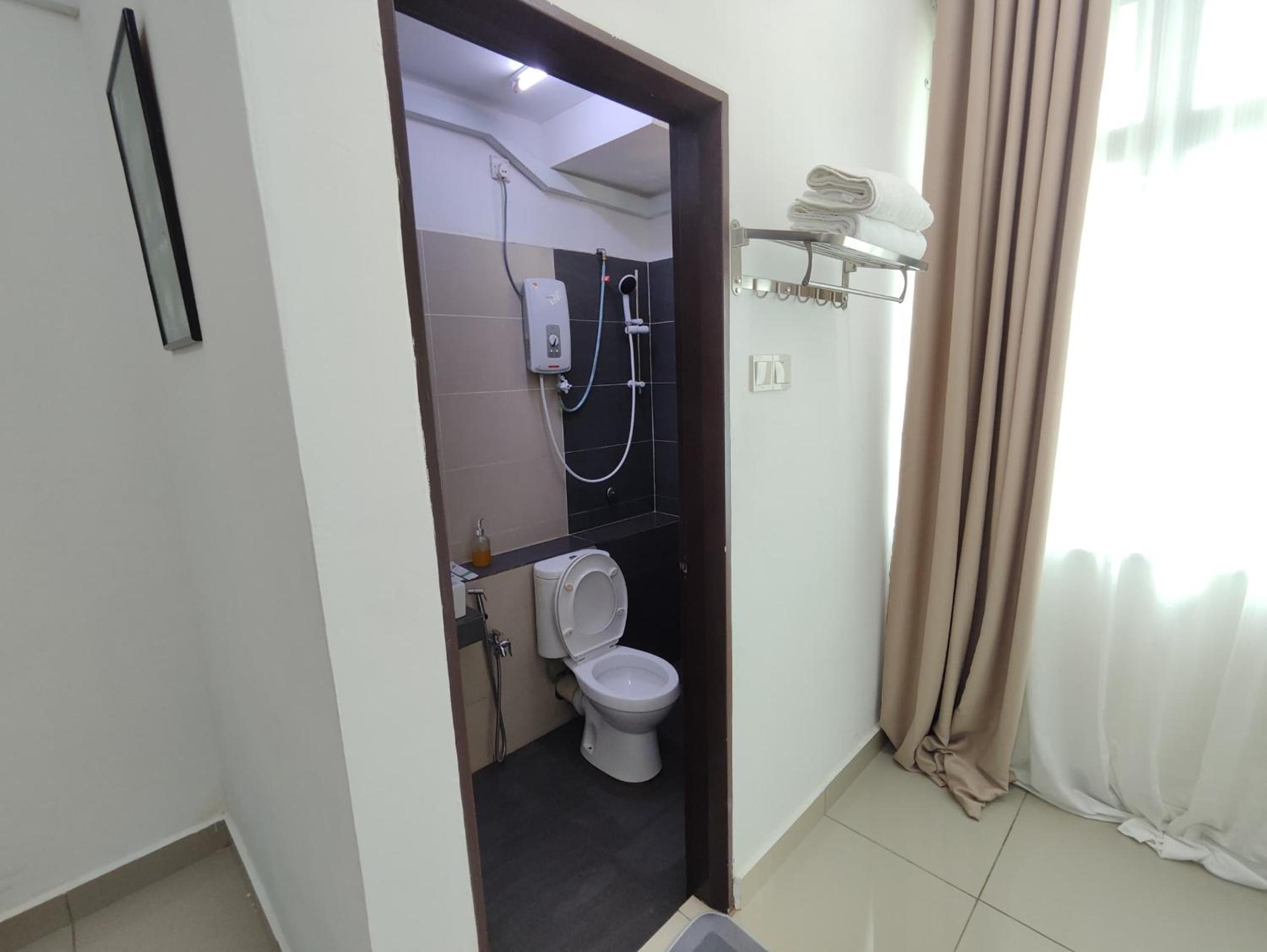 Homestay TS Suria Suite with swimming pool at Hotel Mutiara photo 8