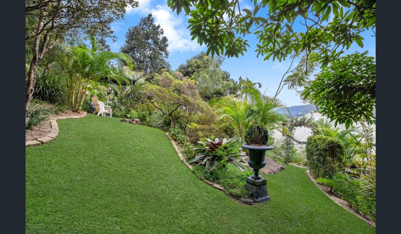 Glenelg Upstairs Residence