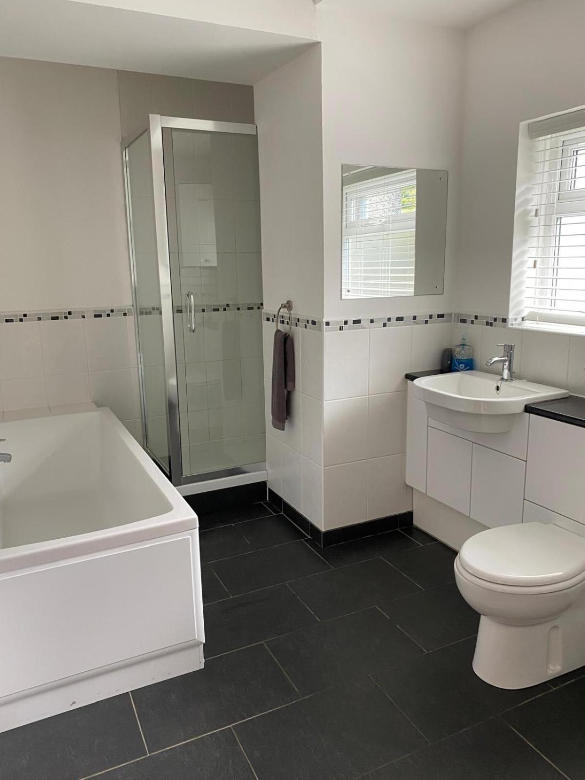 4-6 Guests in centre location with stunning views view 3