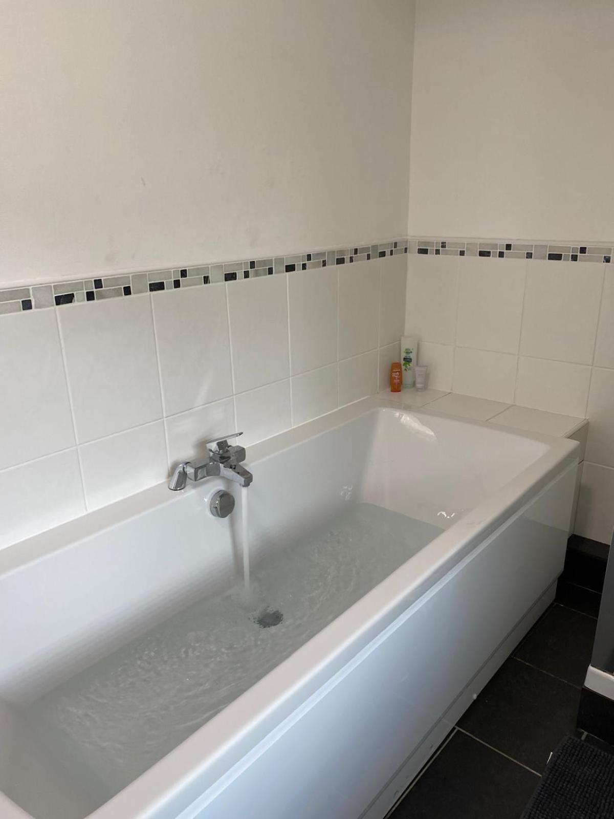 4-6 Guests in centre location with stunning views view 2