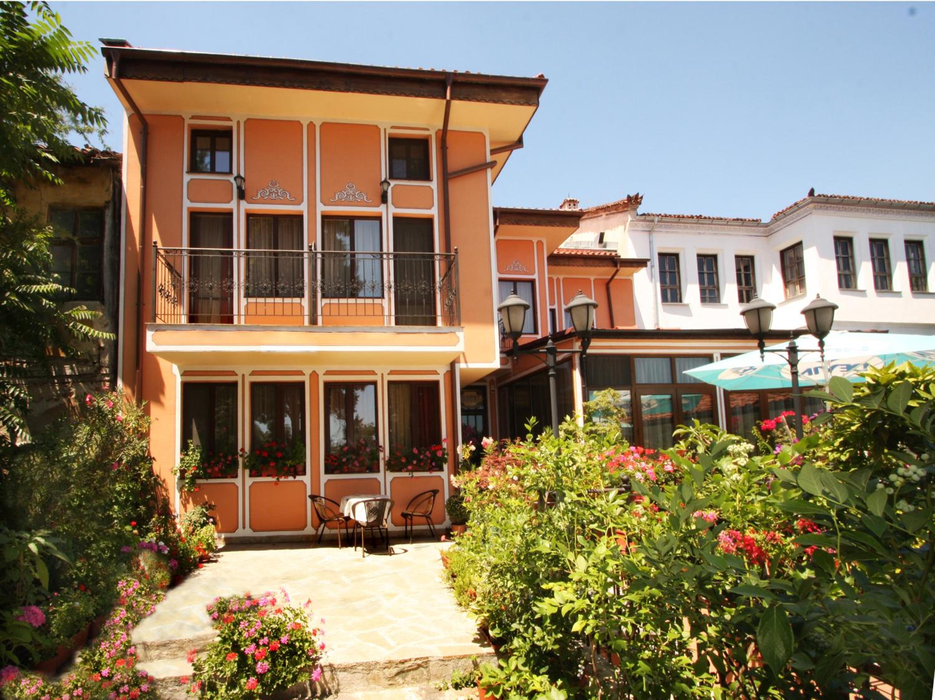Hotel Alafrangite - Image 1
