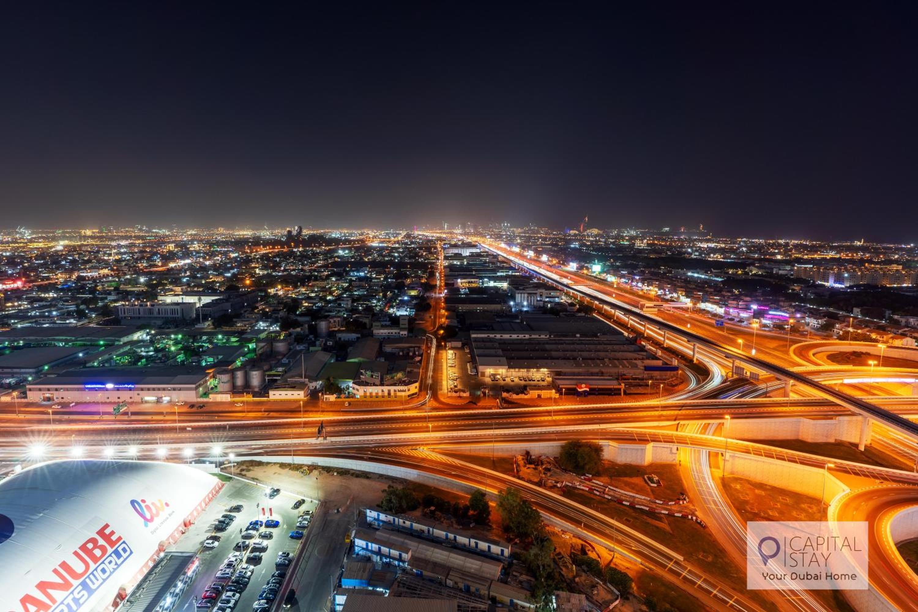 Capital Stay - 2 Bed Apt in Business Bay Dubai