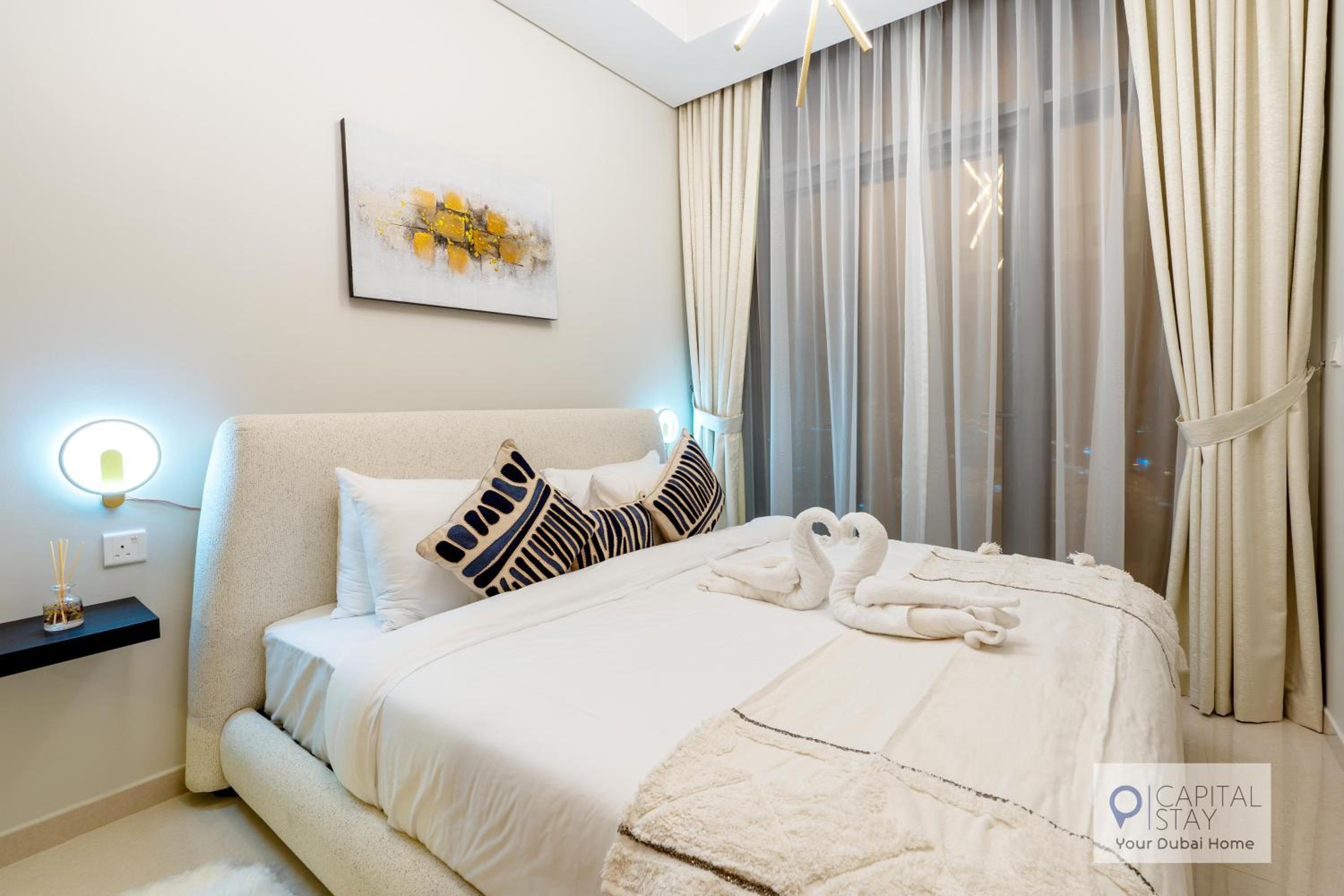 Capital Stay - 2 Bed Apt in Business Bay Dubai