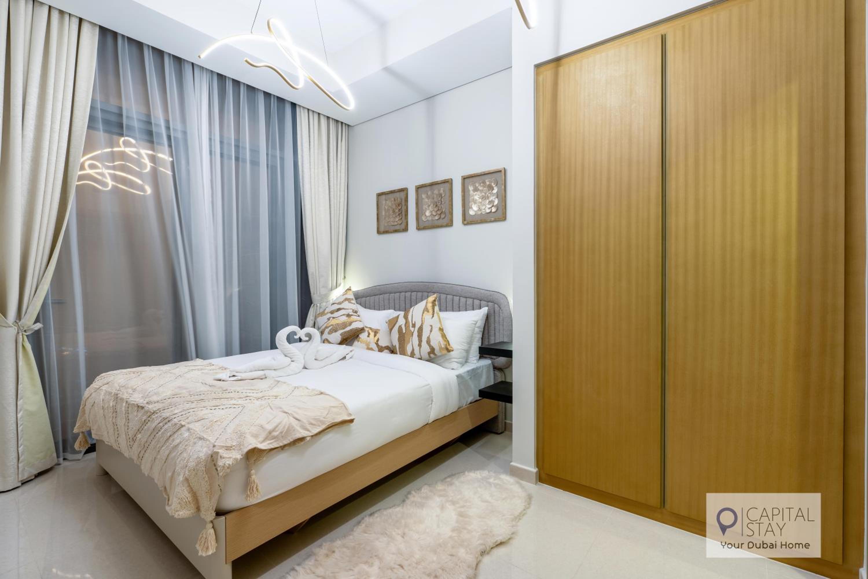 Capital Stay - 2 Bed Apt in Business Bay Dubai