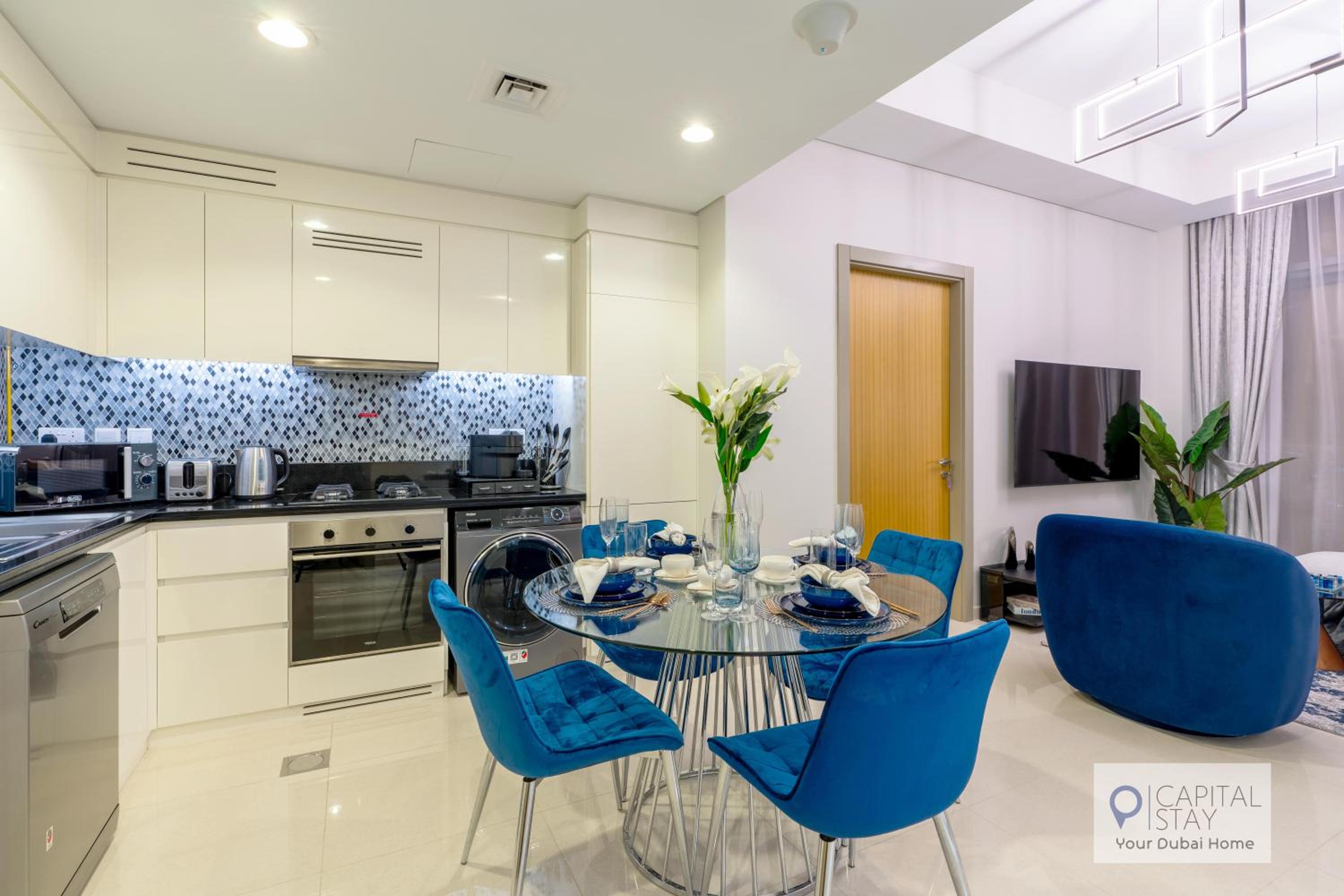 Capital Stay - 2 Bed Apt in Business Bay Dubai
