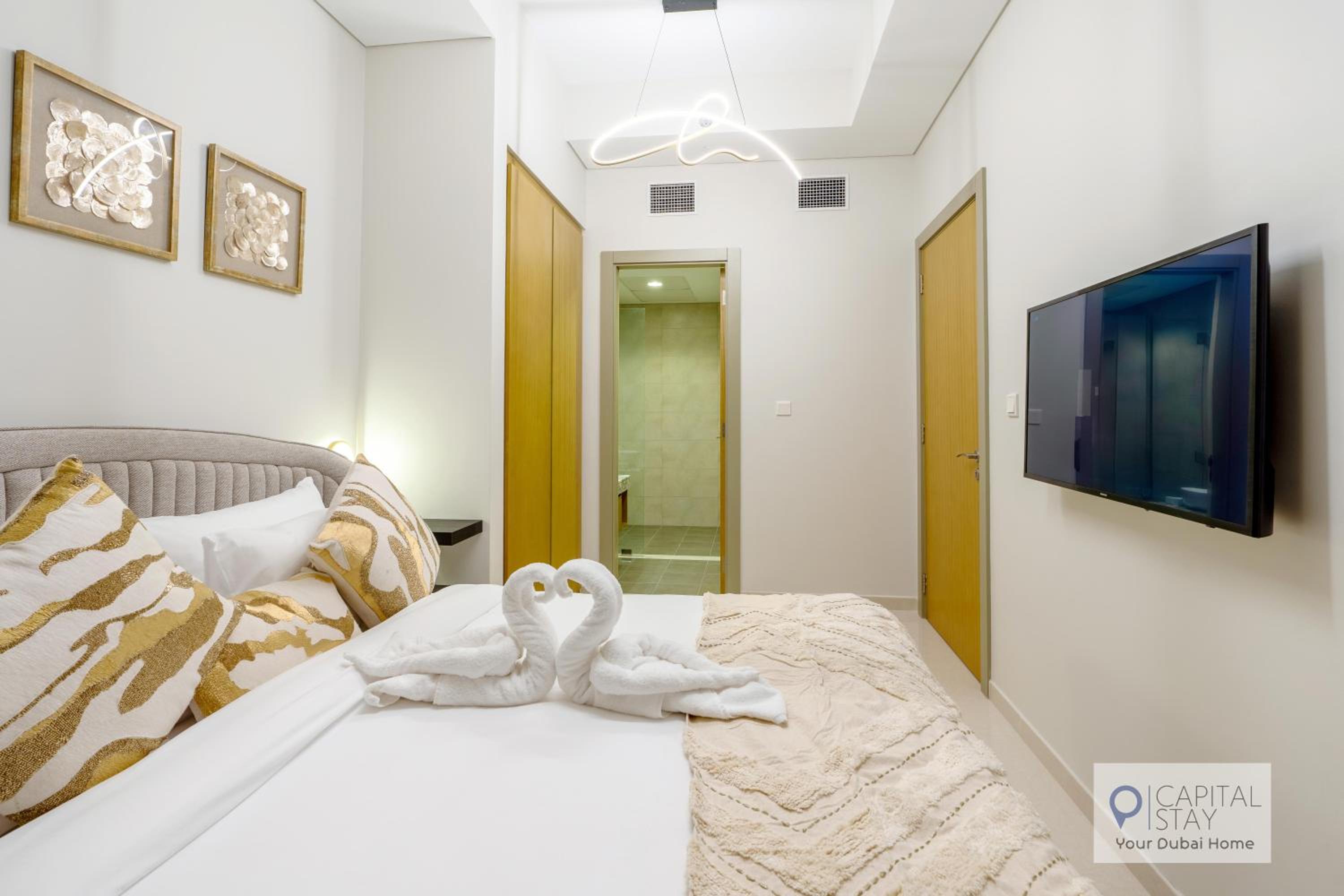 Capital Stay - 2 Bed Apt in Business Bay Dubai