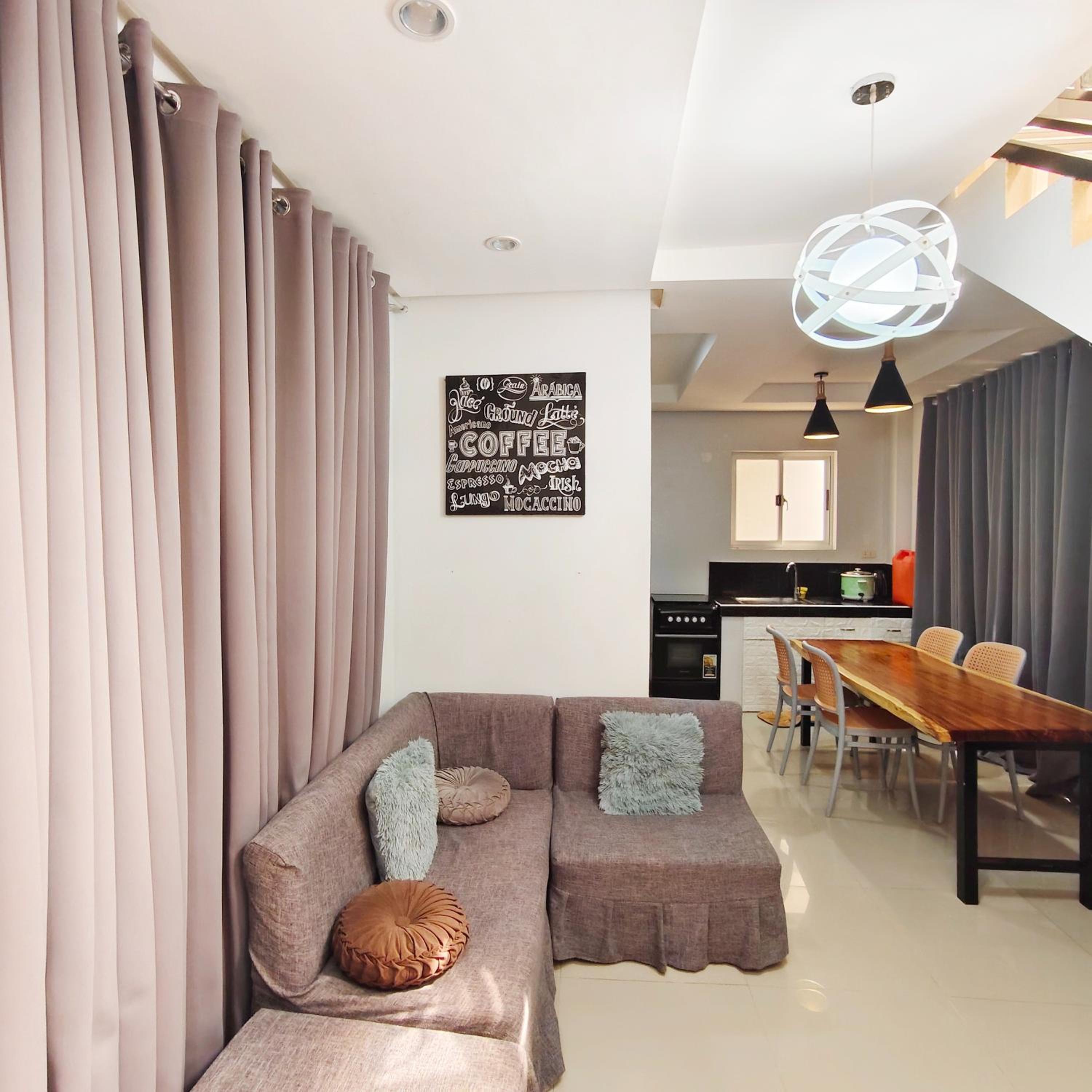 Ada's Residential Villa La Union