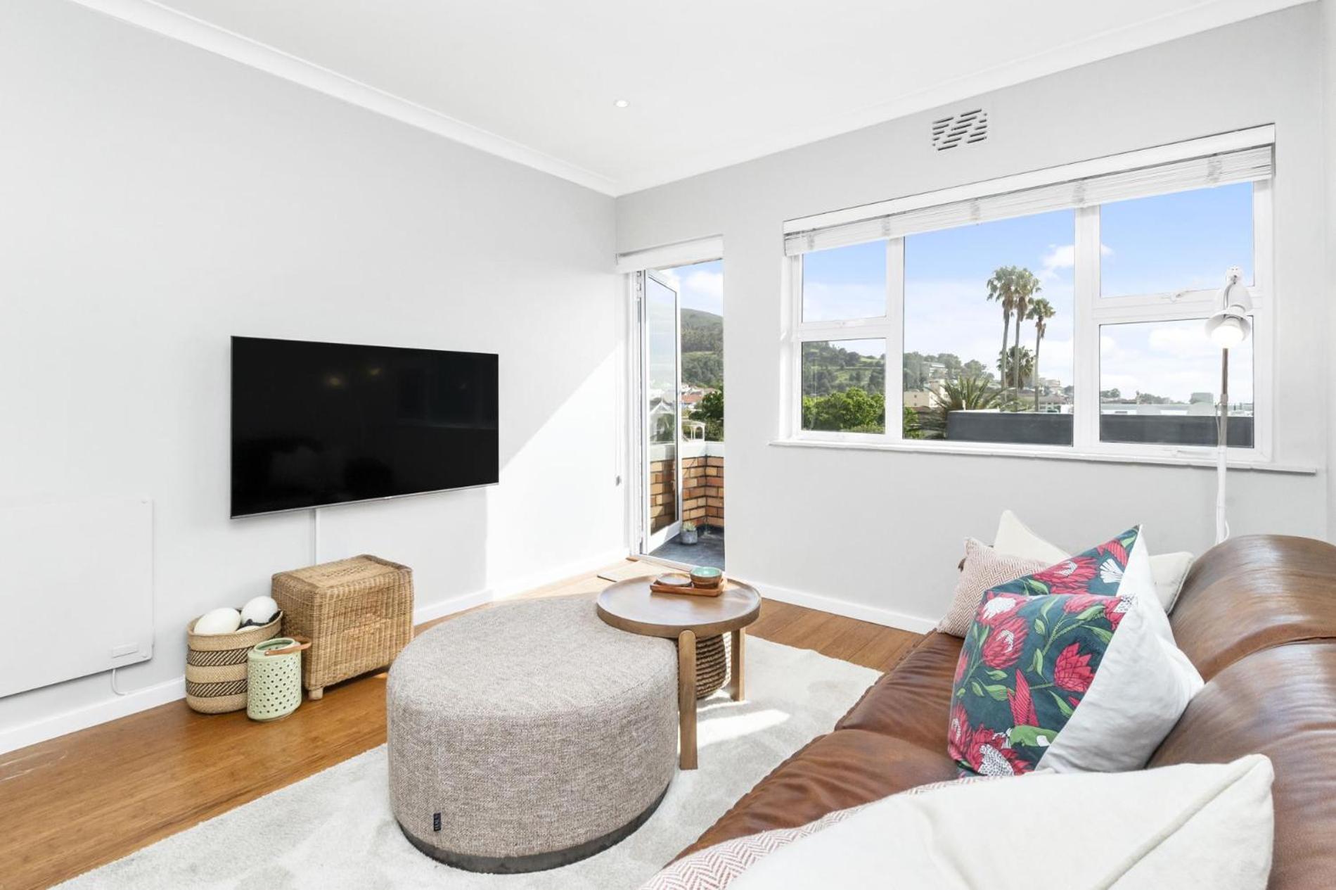 Woodlands House Charming 1BR Apartment view 5