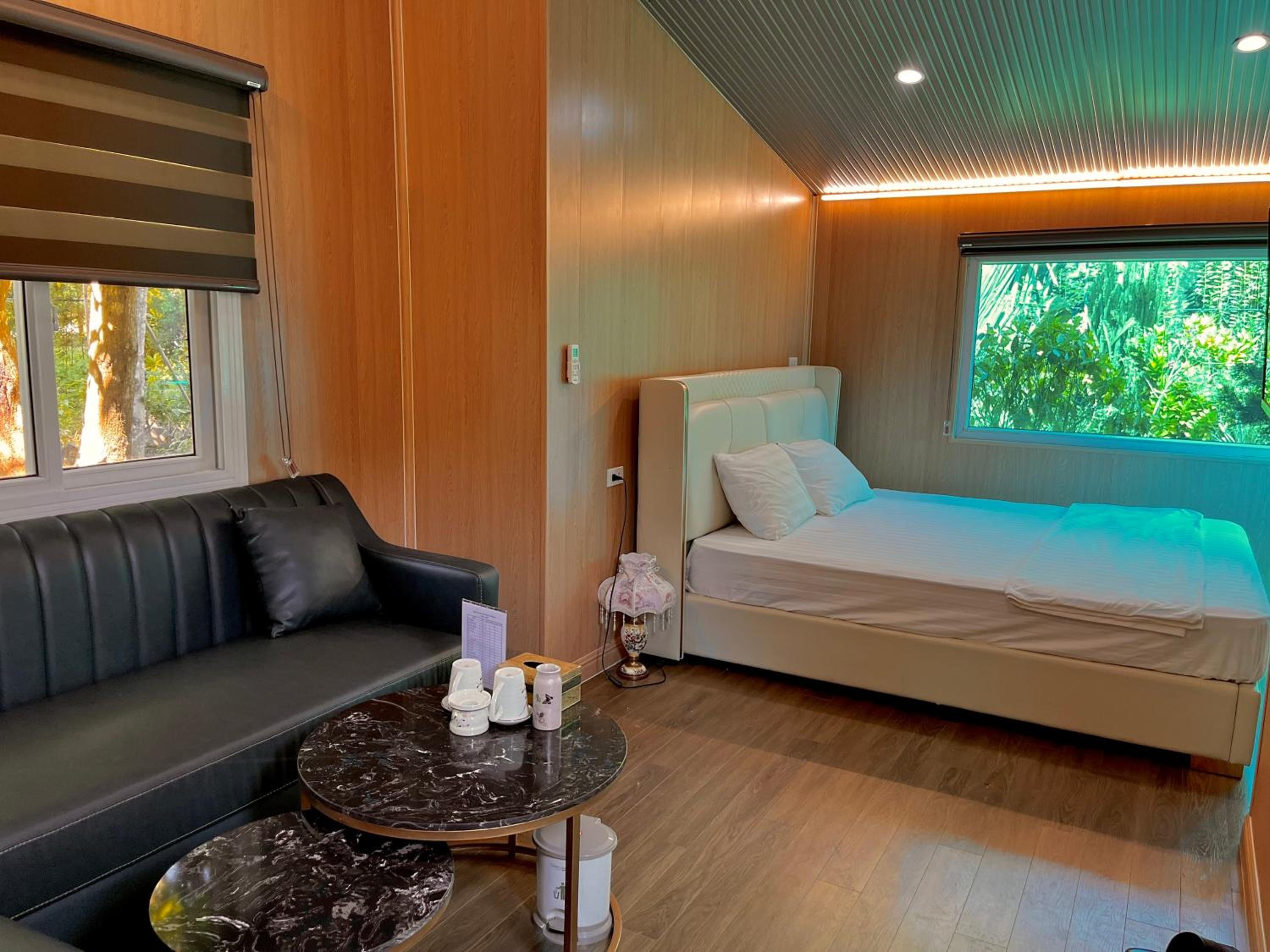 Sapphire Hill Resort